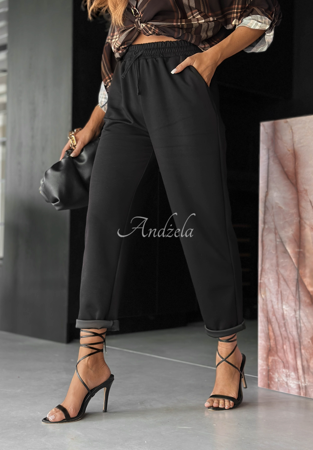 Stoffhose mit Viskose Chosen Silence Schwarz