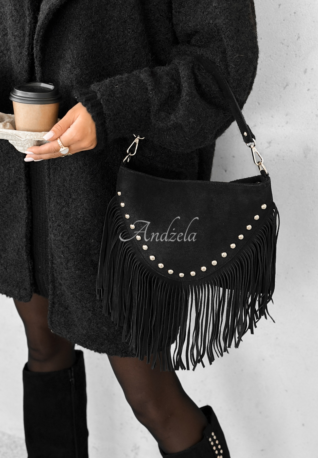 Wildledertasche mit Fransen Hold This Moment Schwarz