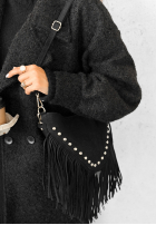 Zamszowa torebka z frędzlami Hold This Moment czarna