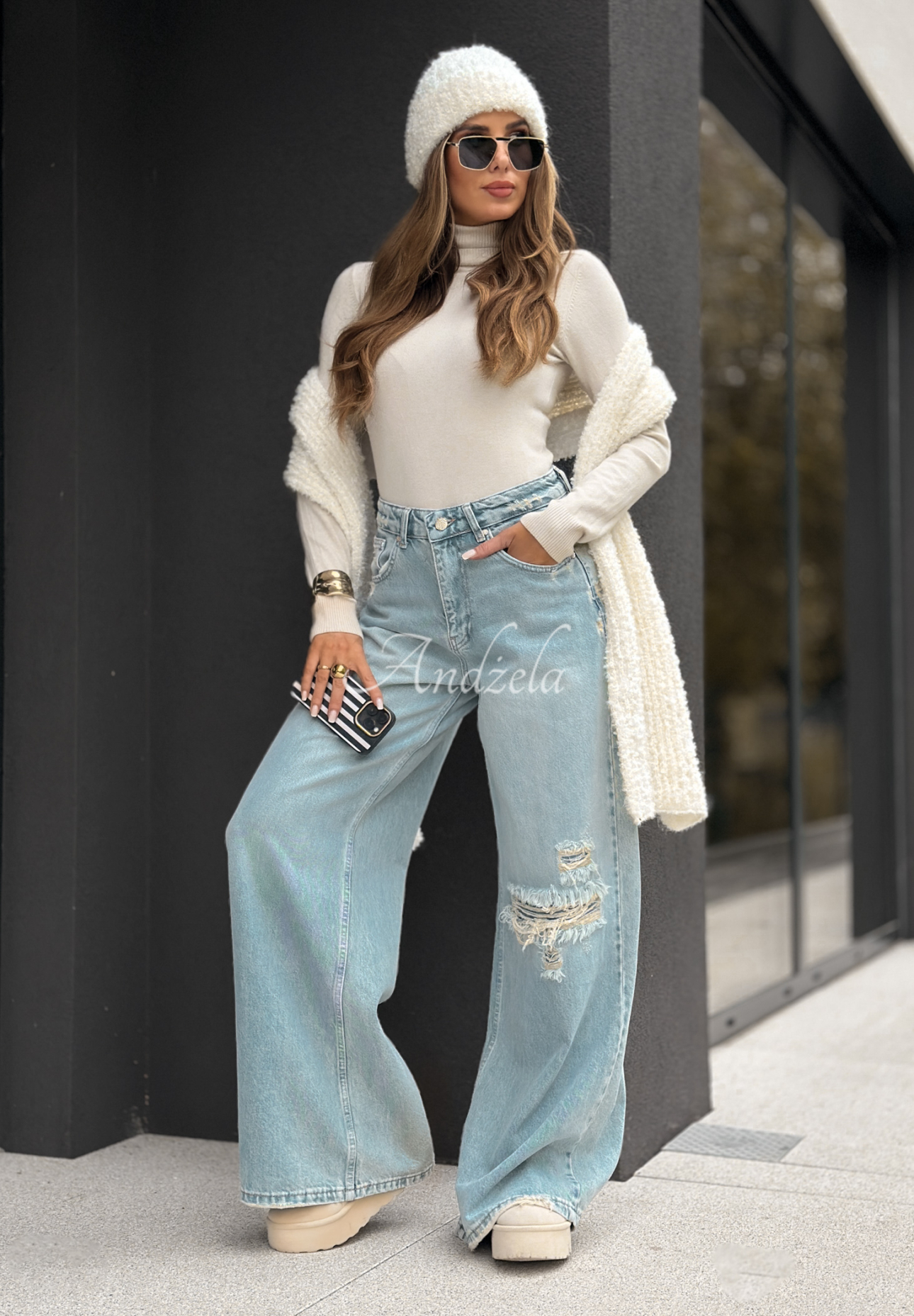 Wide Leg Jeans mit Abschürfungen You Were Here Hellblau