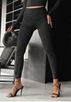 Materiałowe spodnie After Everything czarne