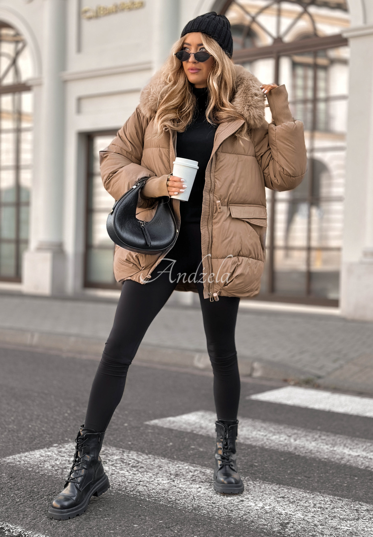 Steppjacke mit Fell Same Old Story Mokkafarben