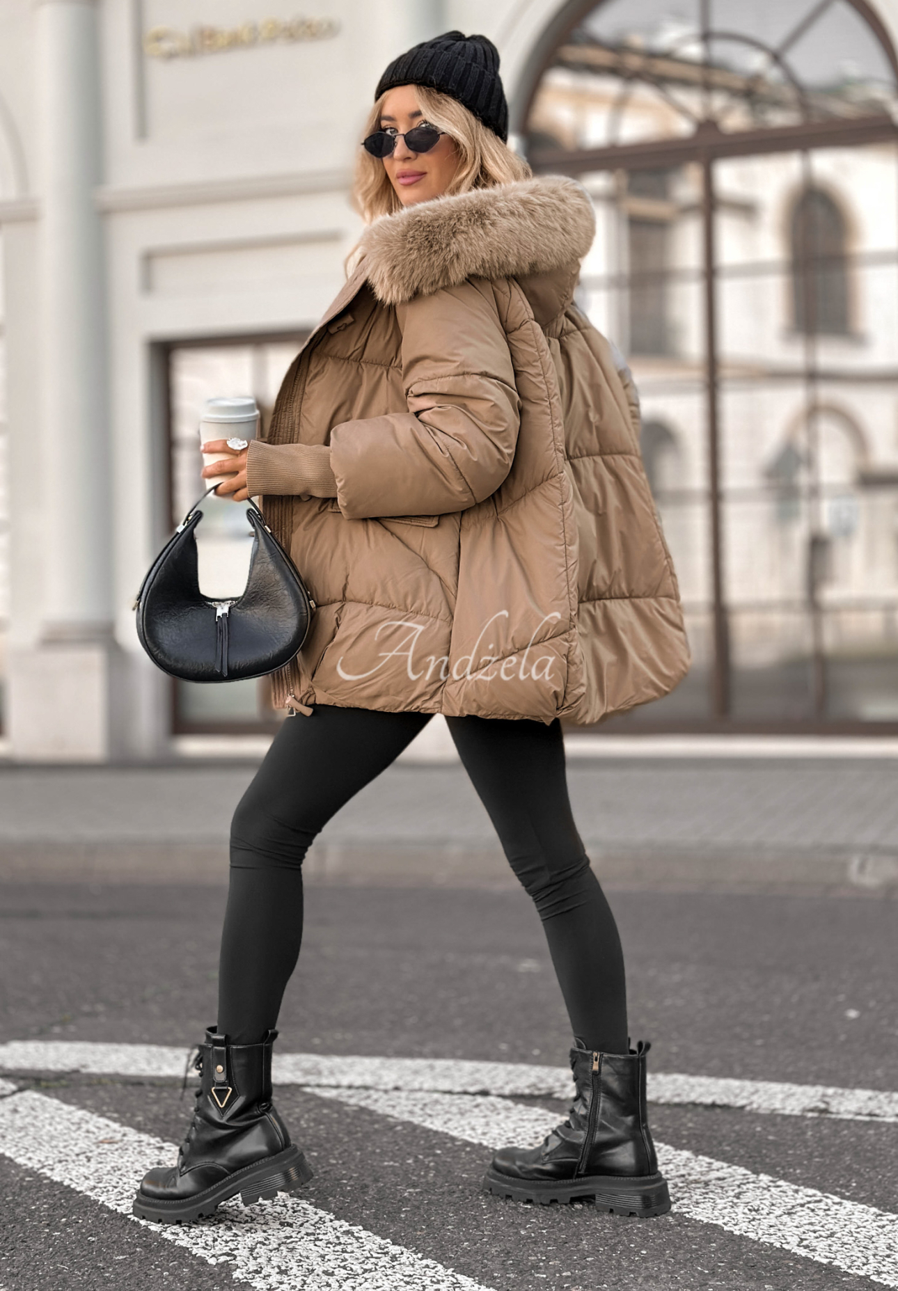 Steppjacke mit Fell Same Old Story Mokkafarben