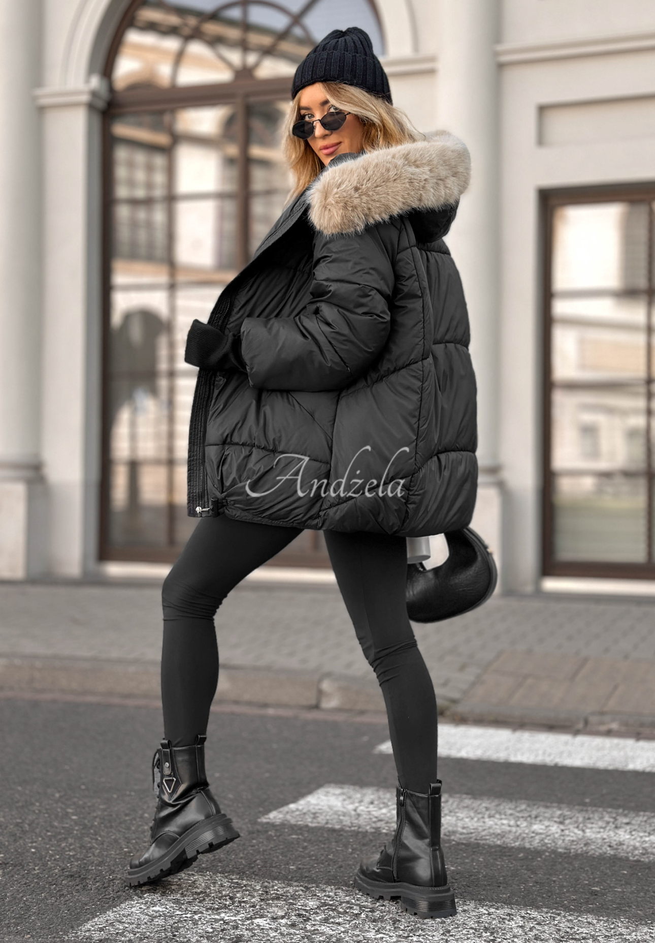 Steppjacke mit Fell Same Old Story Schwarz