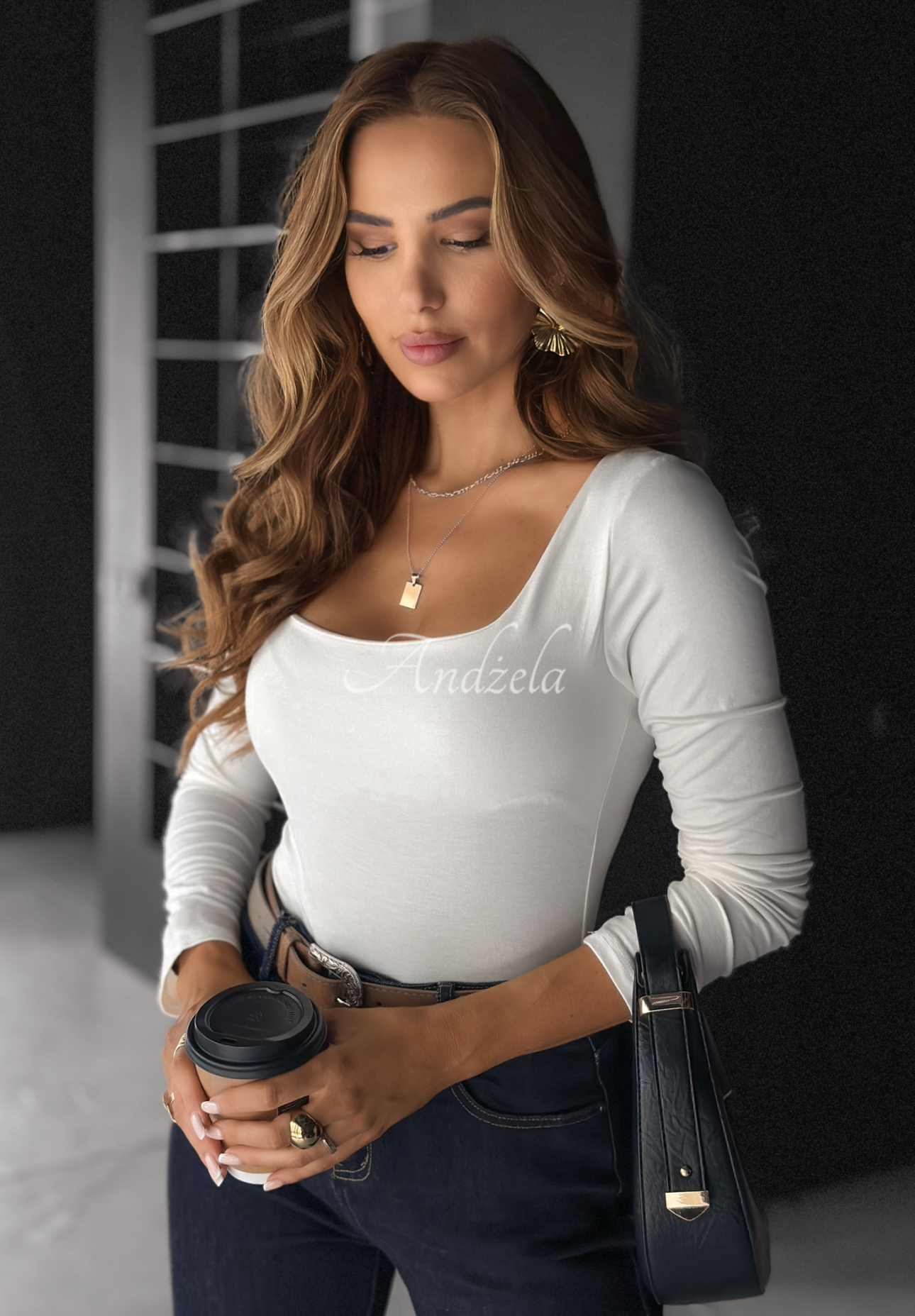 Viskosebluse mit quadratischem Ausschnitt Just Checking Ecru