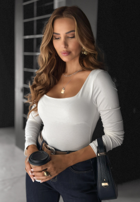 Viskosebluse mit quadratischem Ausschnitt Just Checking Ecru