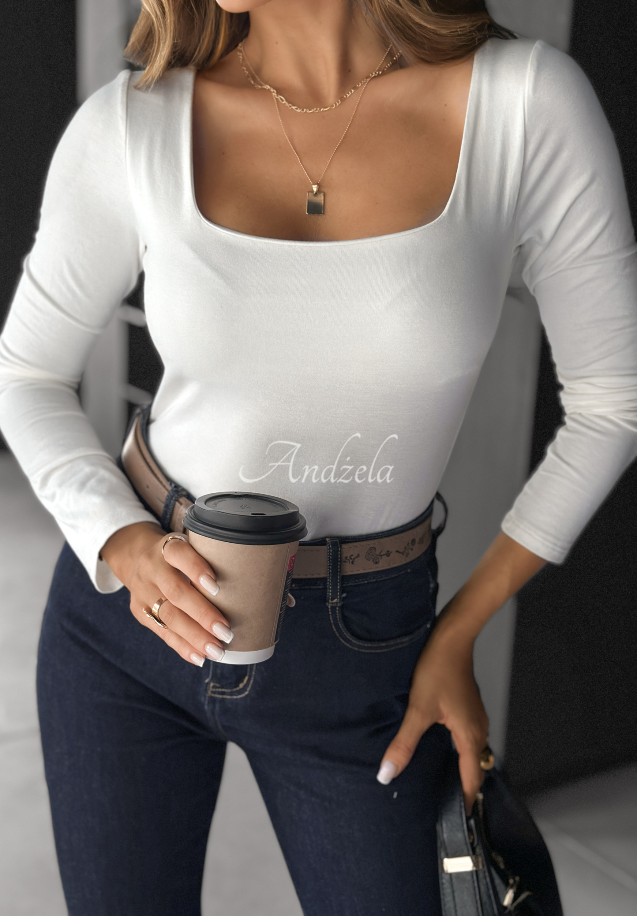 Viskosebluse mit quadratischem Ausschnitt Just Checking Ecru