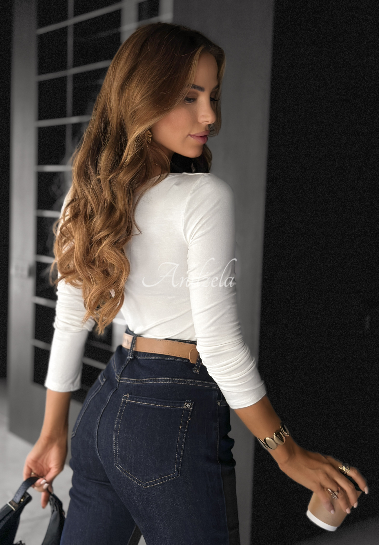 Viskosebluse mit quadratischem Ausschnitt Just Checking Ecru