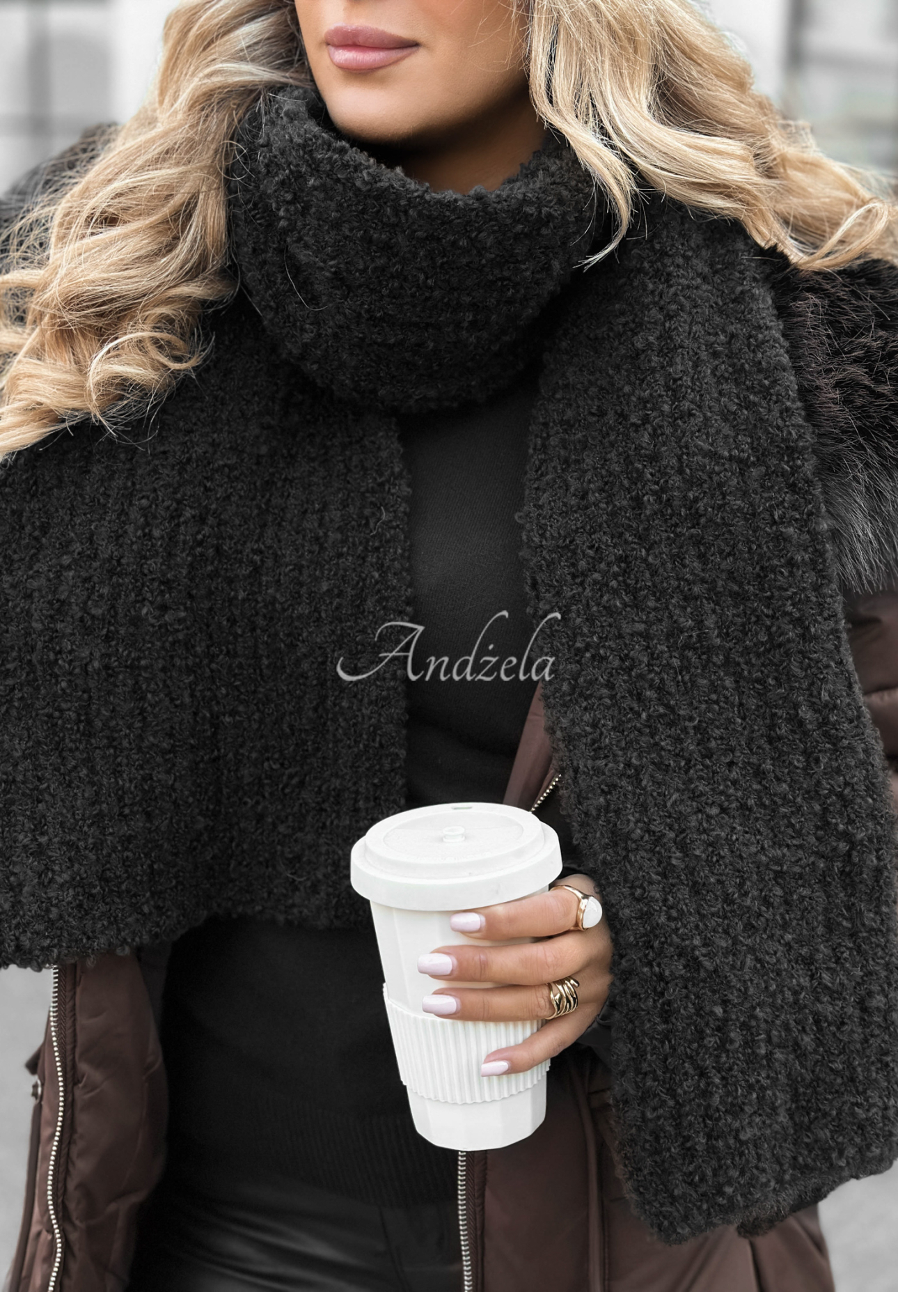 Schal boucle Winter Everywhere Schwarz