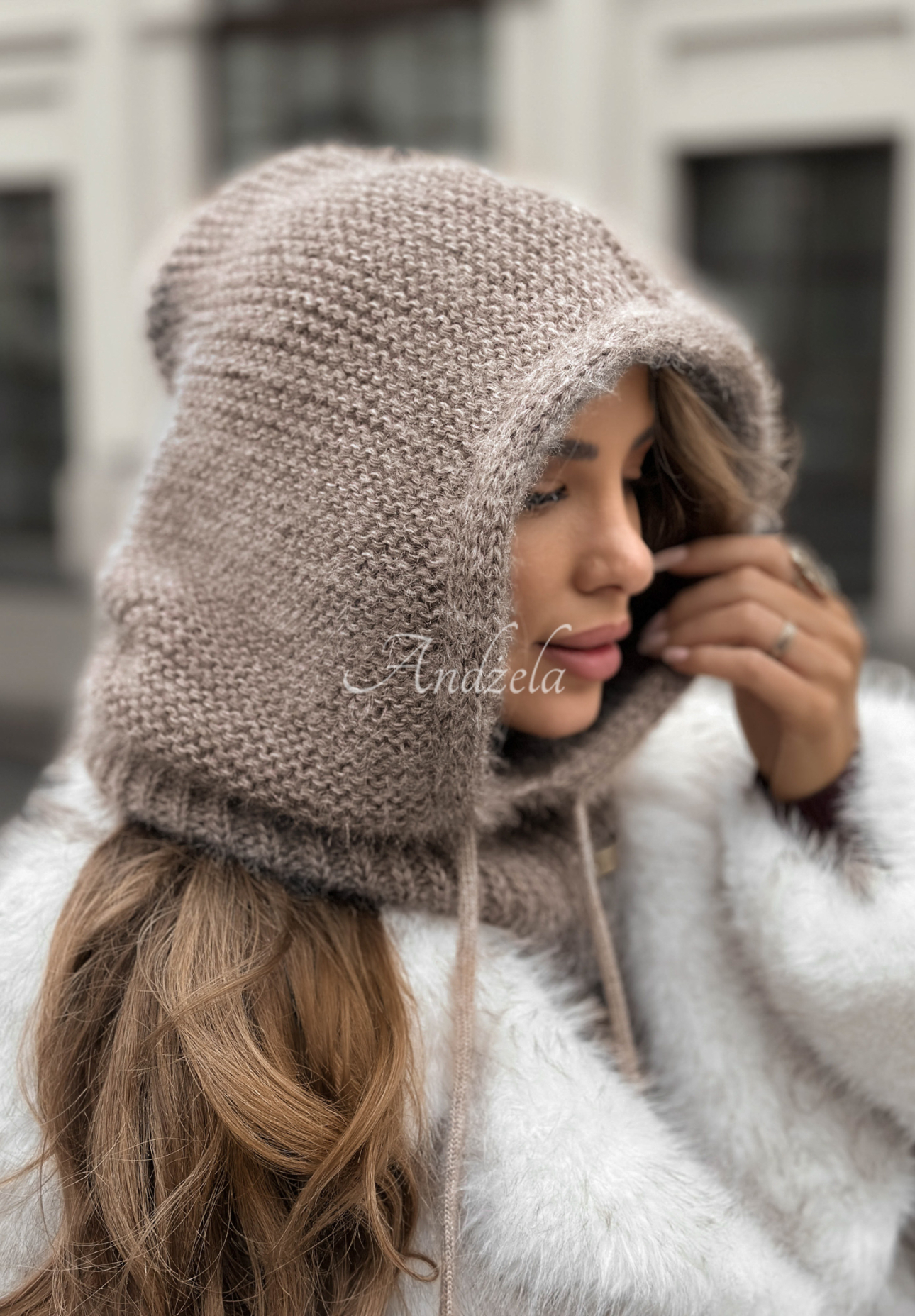 Schal mit Kapuze balaclava Winter Park  Mokkafarben