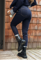 Spodnie jeansowe z paskiem Thought About It granatowe