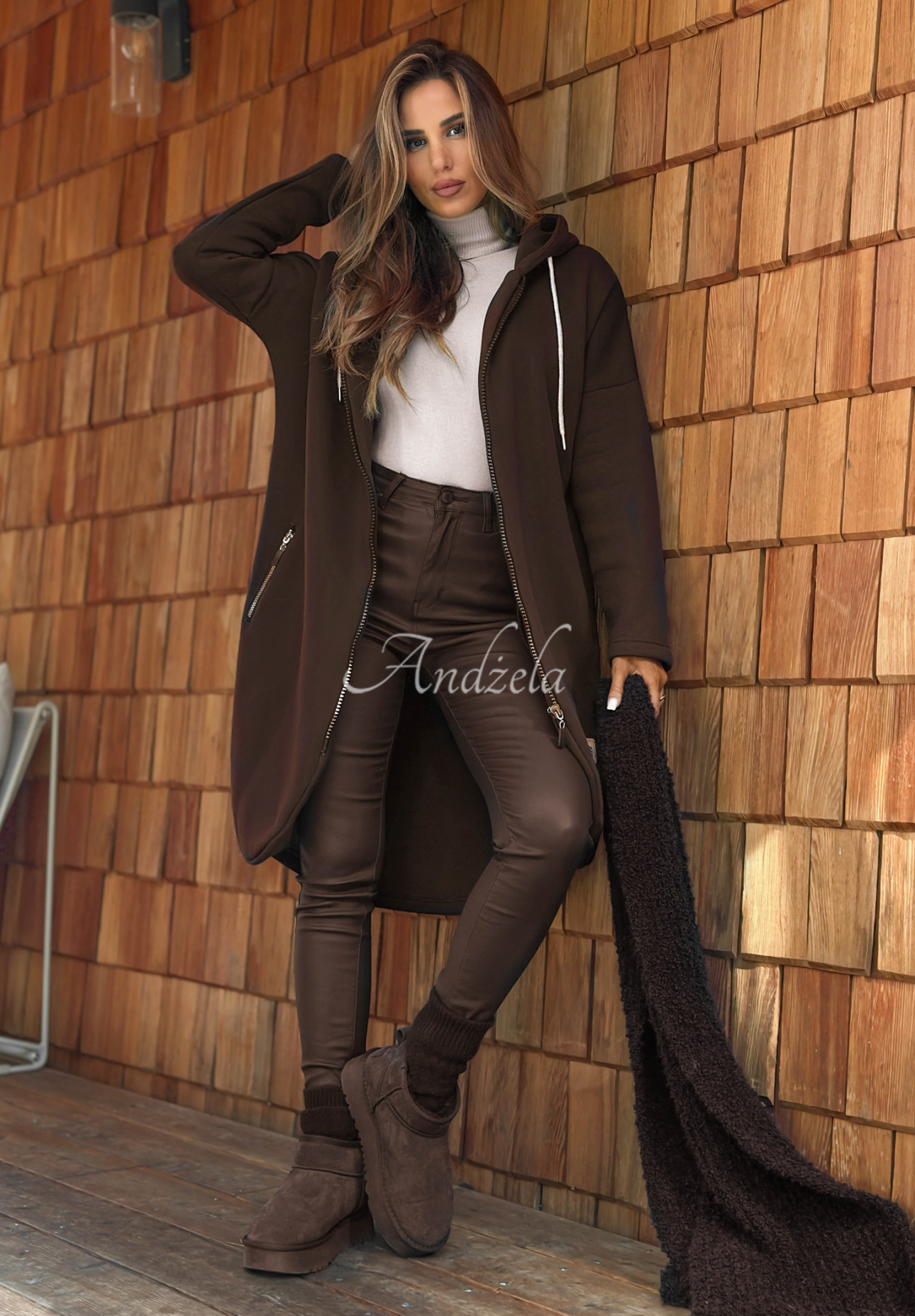 Peaceful Mind chocolate long hoodie II