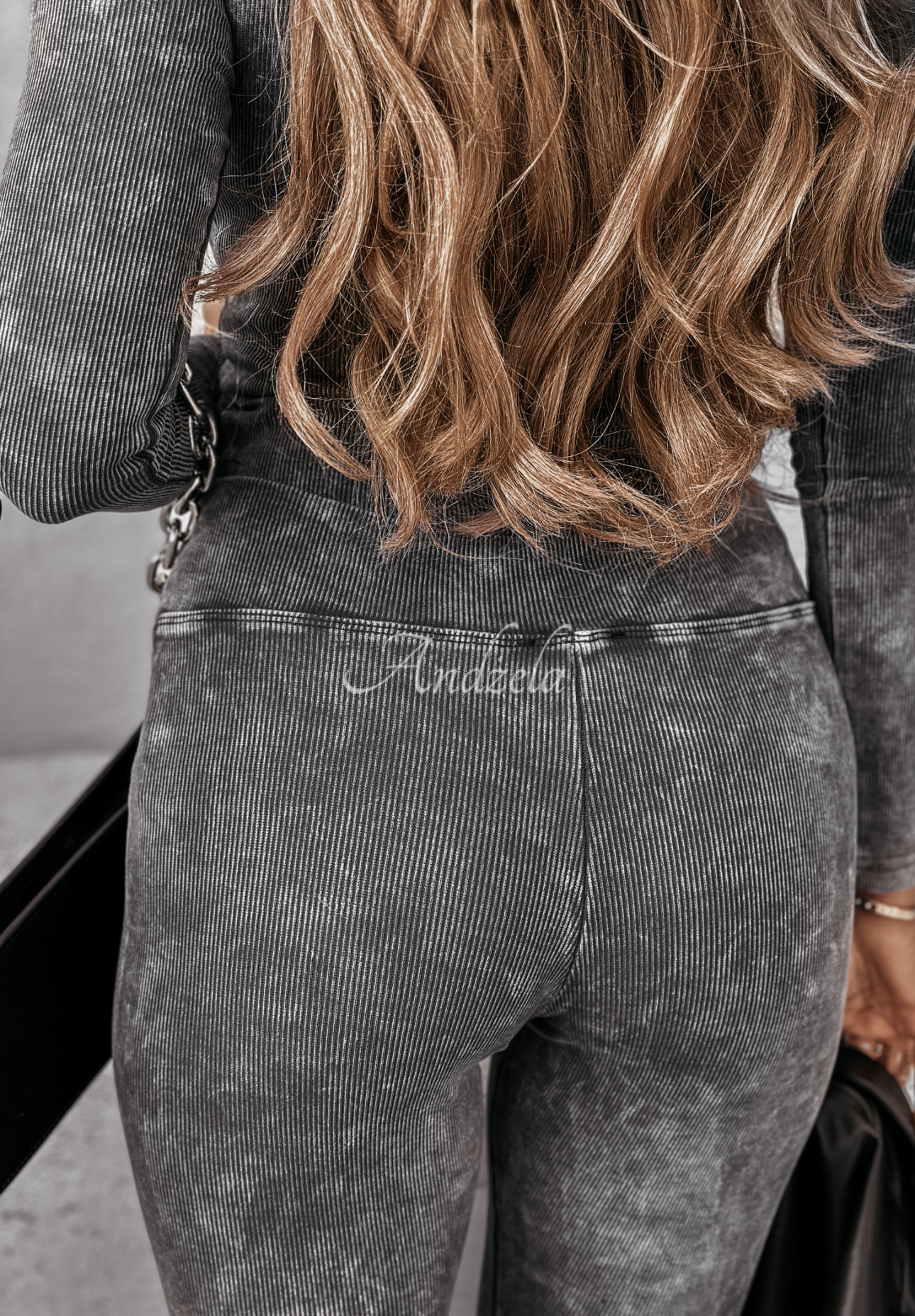 Gerippte Leggings Be A Voice Graphit