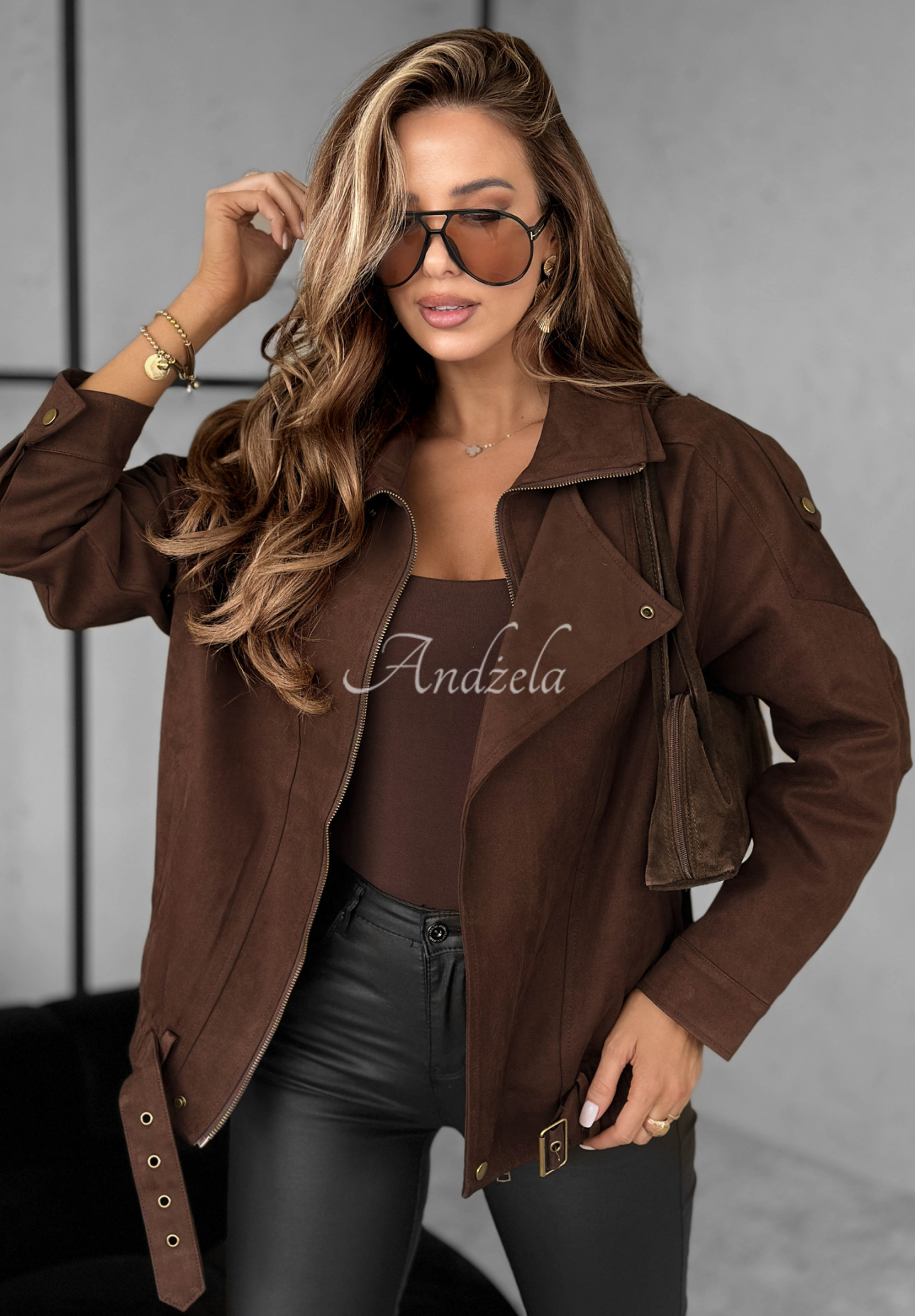 Kurze Wildlederjacke mit Kragen Feeling Cold Schokoladenbraun