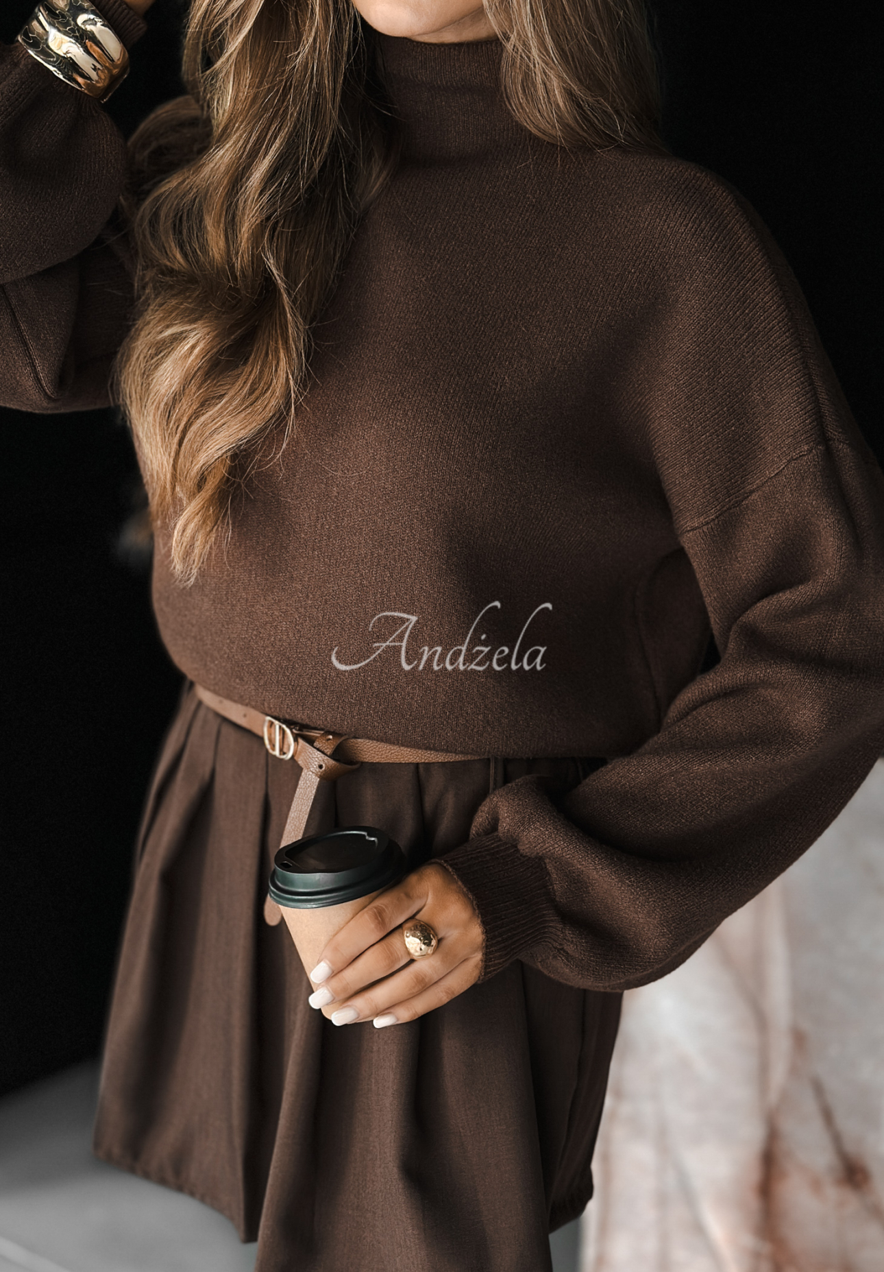 Rollkragenpullover aus Viskose Hear My Words Schokoladenbraun