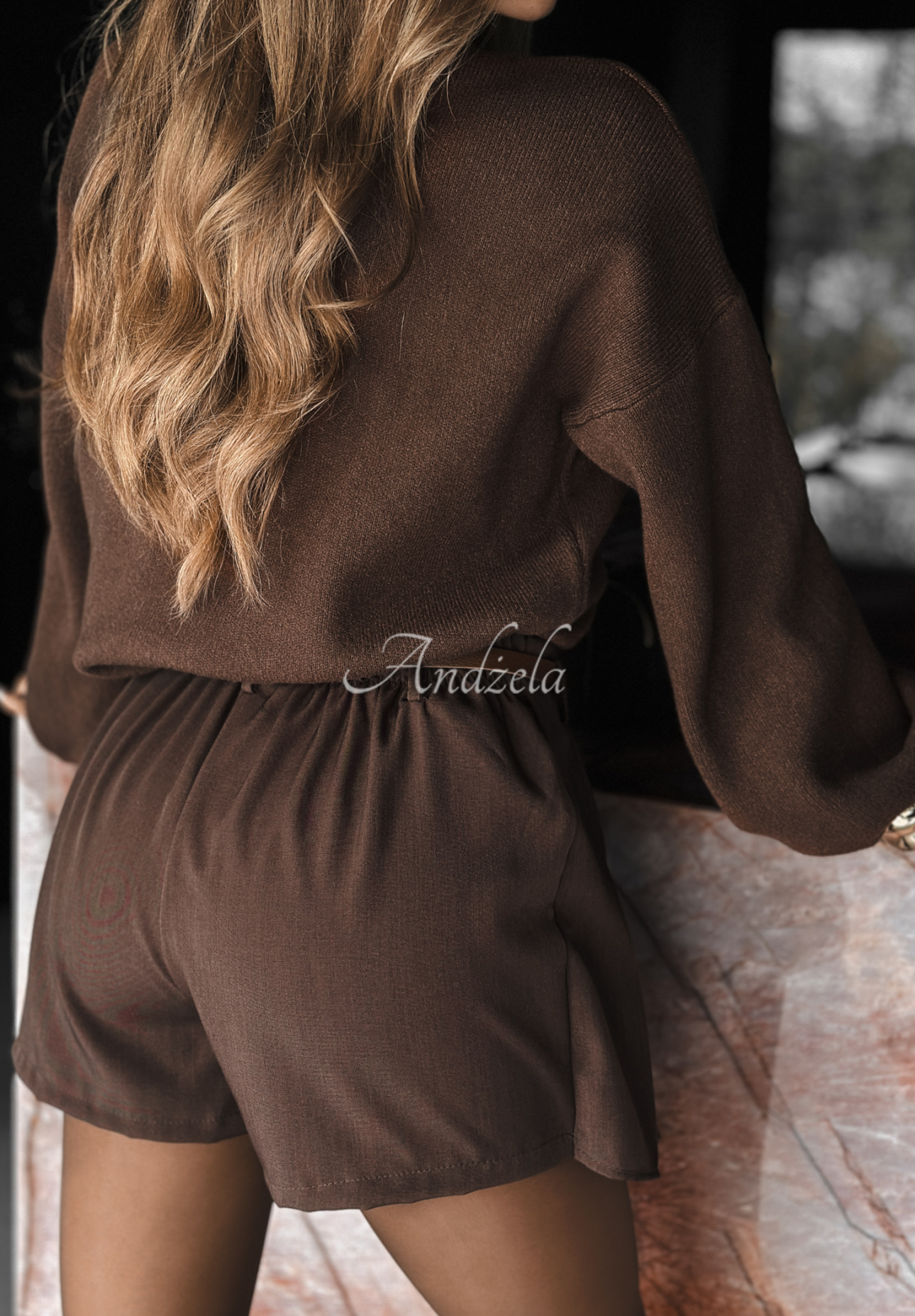 Rollkragenpullover aus Viskose Hear My Words Schokoladenbraun