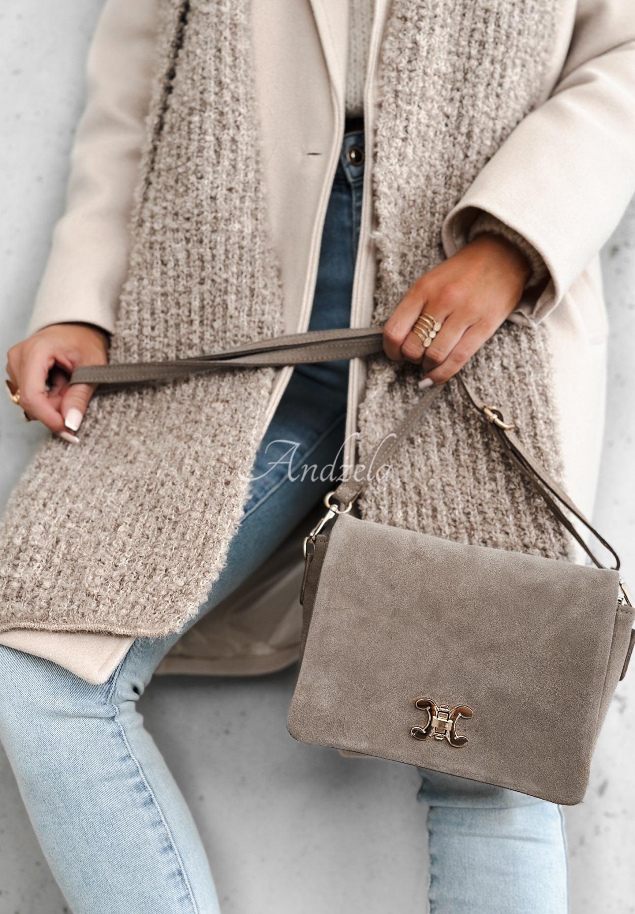 Wildlederhandtasche In My Closet Mokkafarben