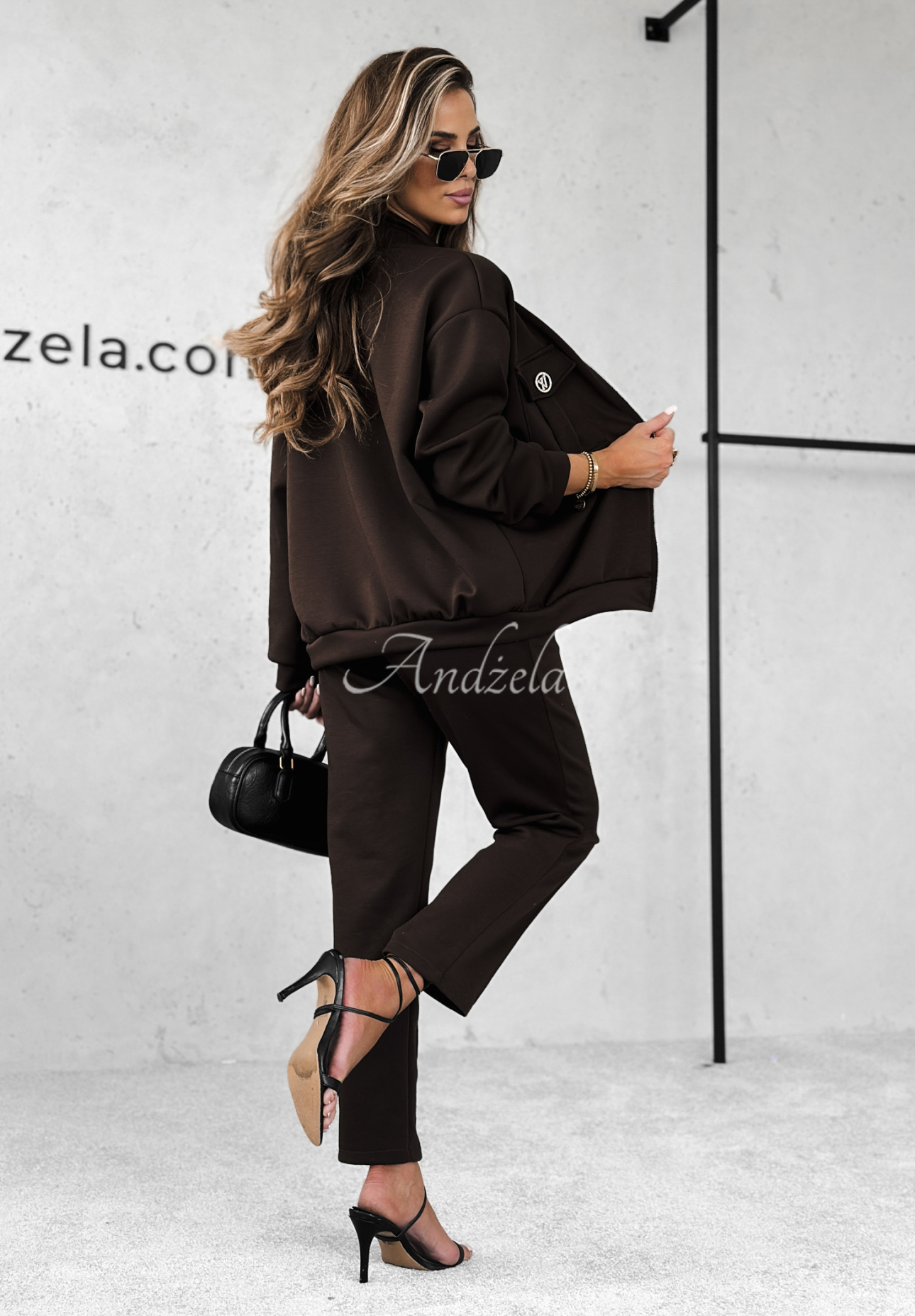 Set aus Sweatshirt und Hose mit Viskose Call Me Back Schokoladenbraun