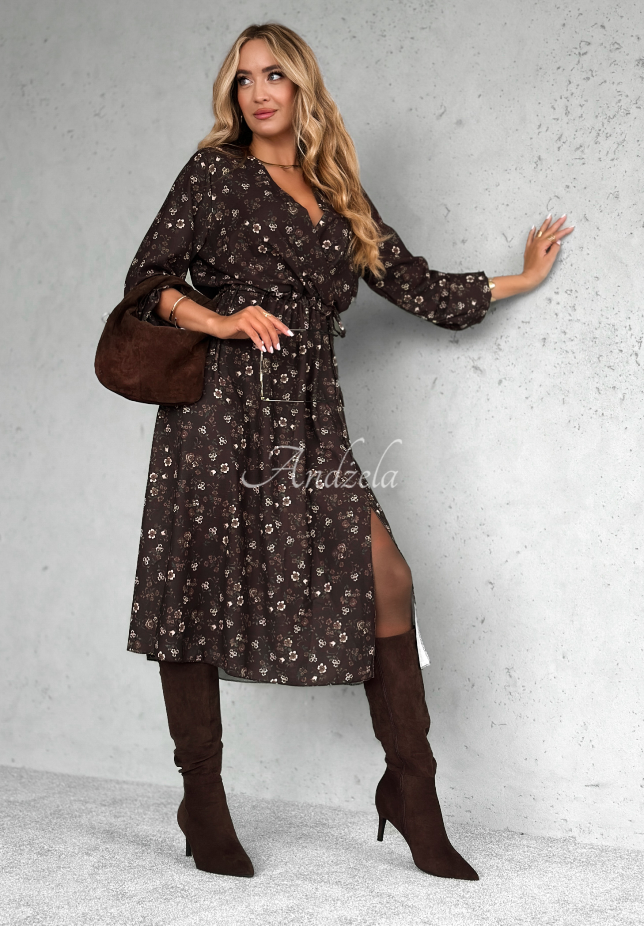 Midikleid aus Viskose mit Blumenmuster Tell Me Now Schokoladenbraun
