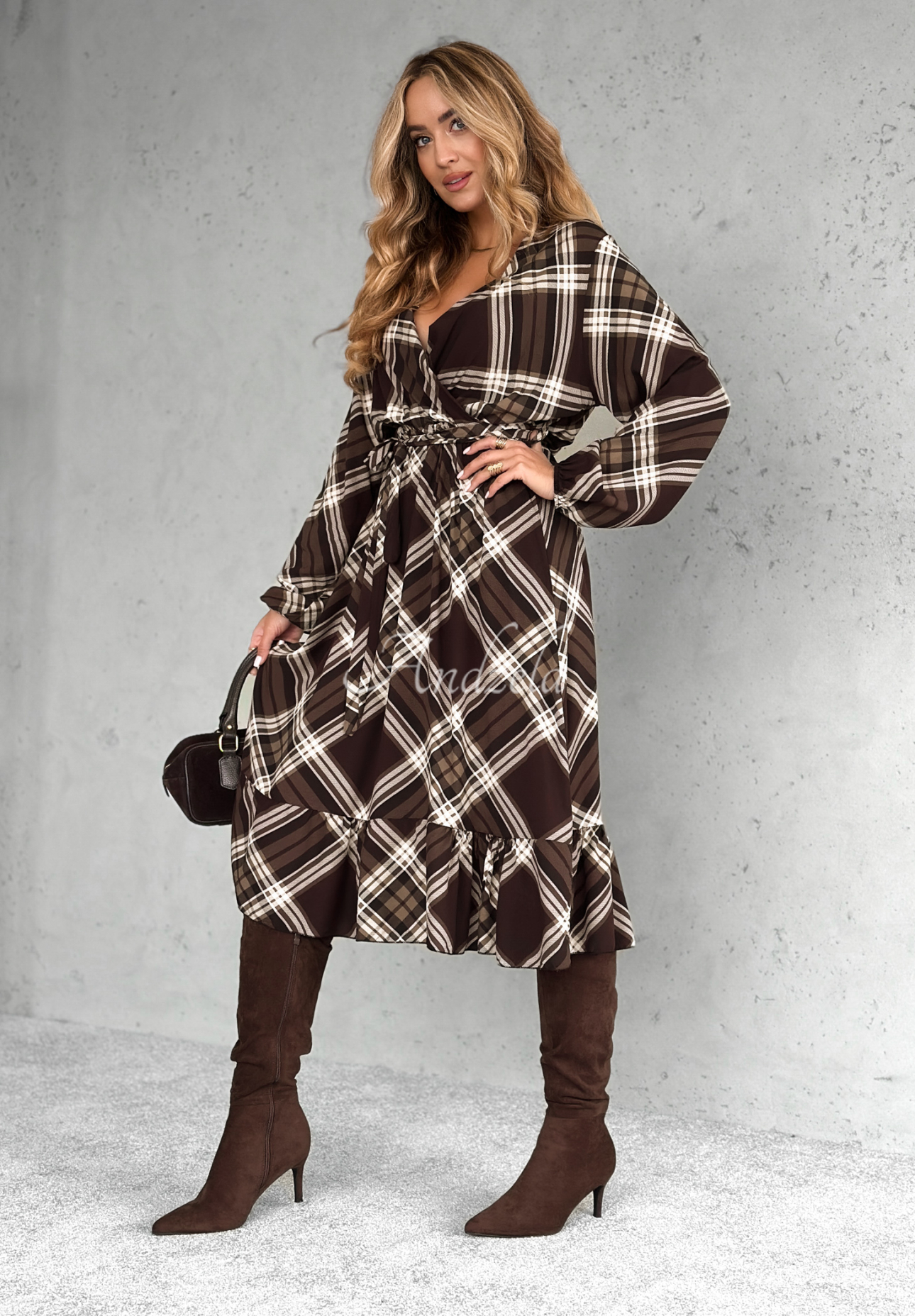 Kariertes Midikleid aus Viskose Could Be Us Schokoladenbraun