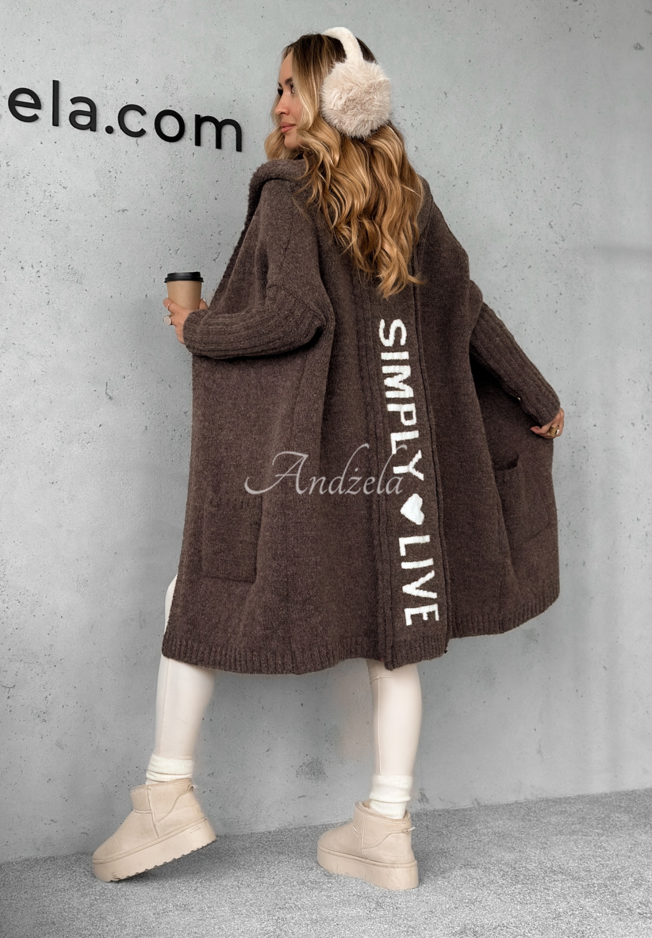 Lange Oversize-Strickjacke mit Kapuze Simply Live Schokoladenbraun