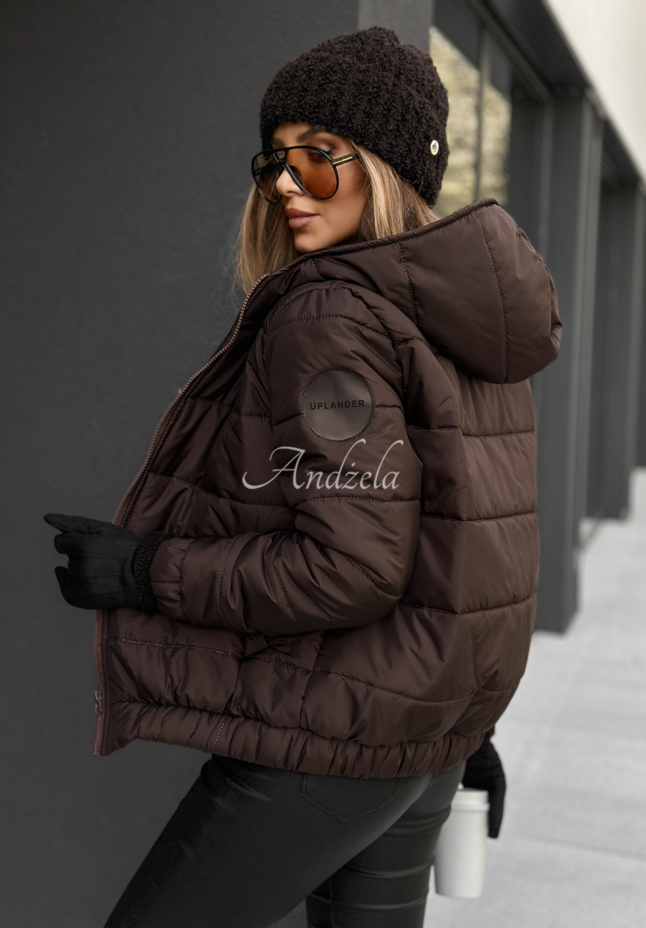 Gesteppte Bomberjacke mit Kapuze Just to Know Schokoladenbraun