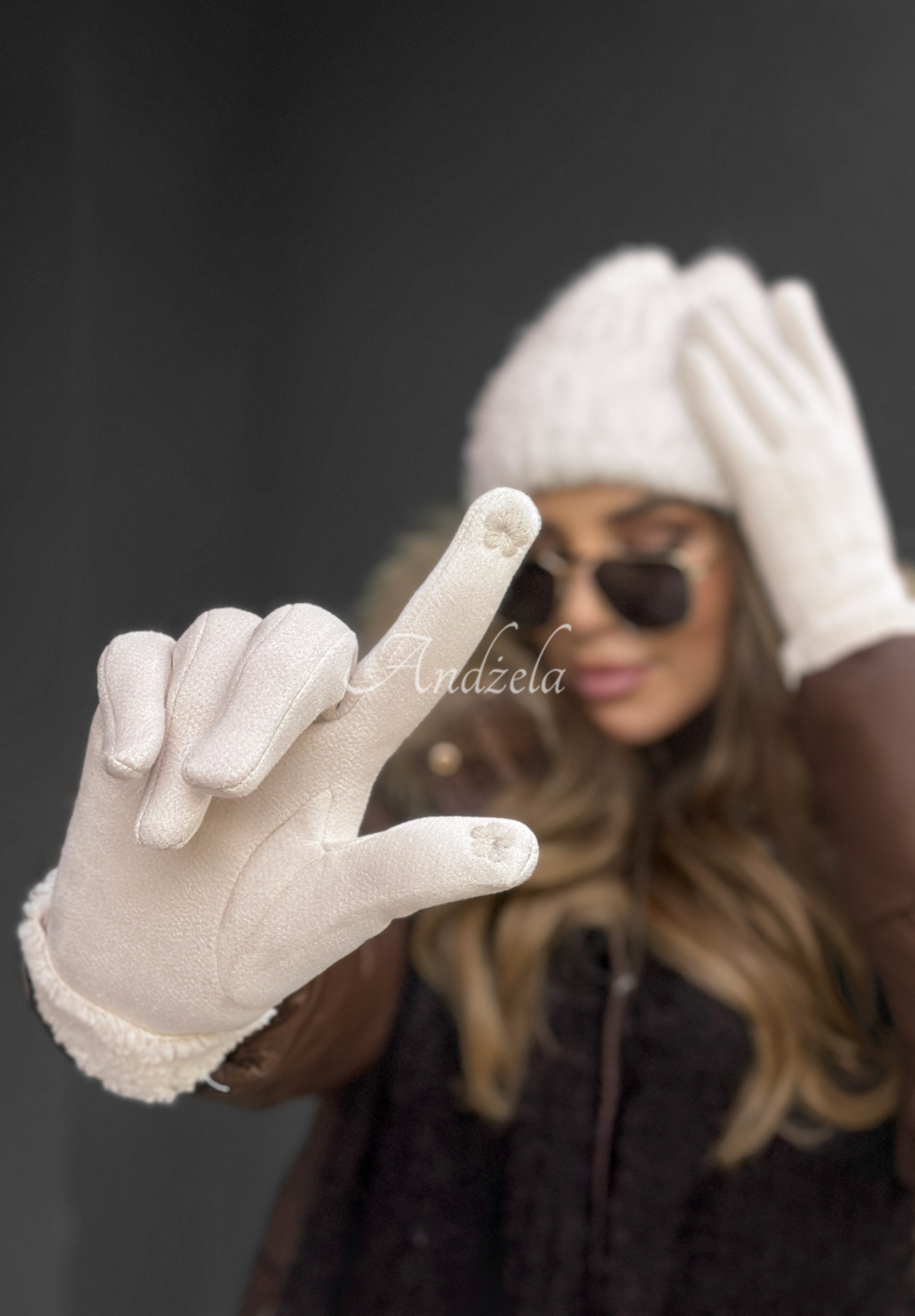 Wildlederhandschuhe mit Schaffellfutter Frozen Hours Ecru