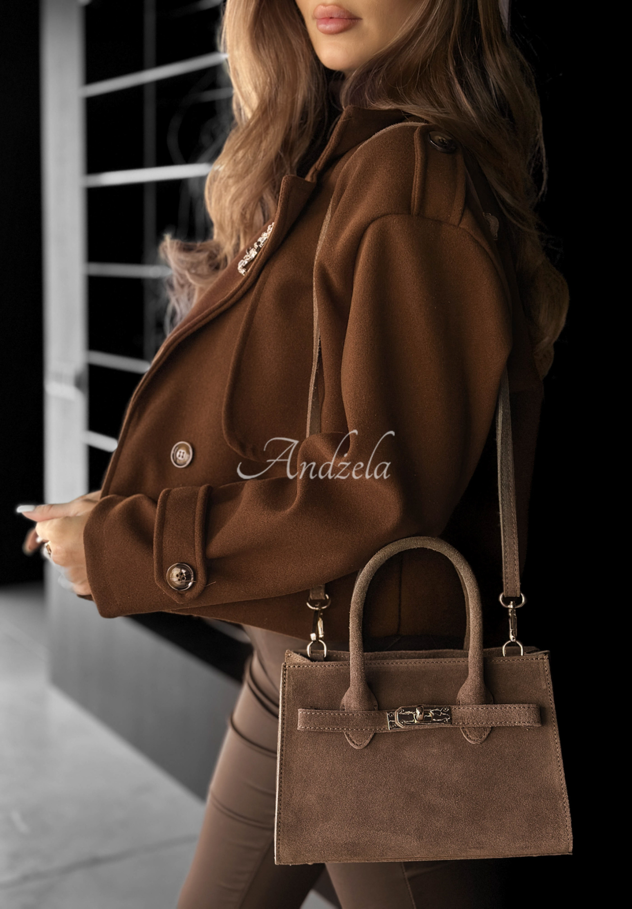 Koffertasche aus Wildleder Another Story Mokkafarben