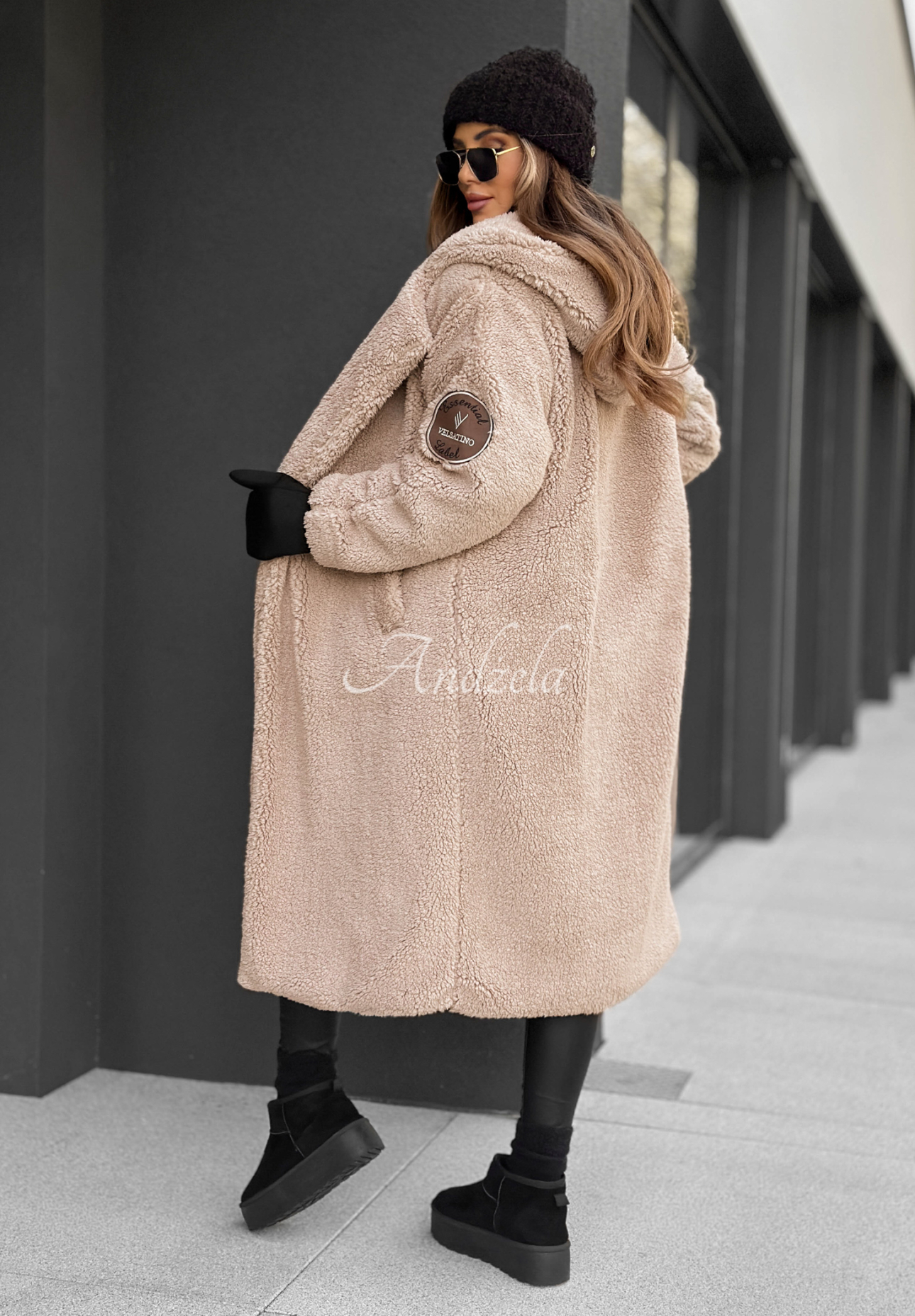 Schaffellmantel mit Kapuze Before Frost Beige