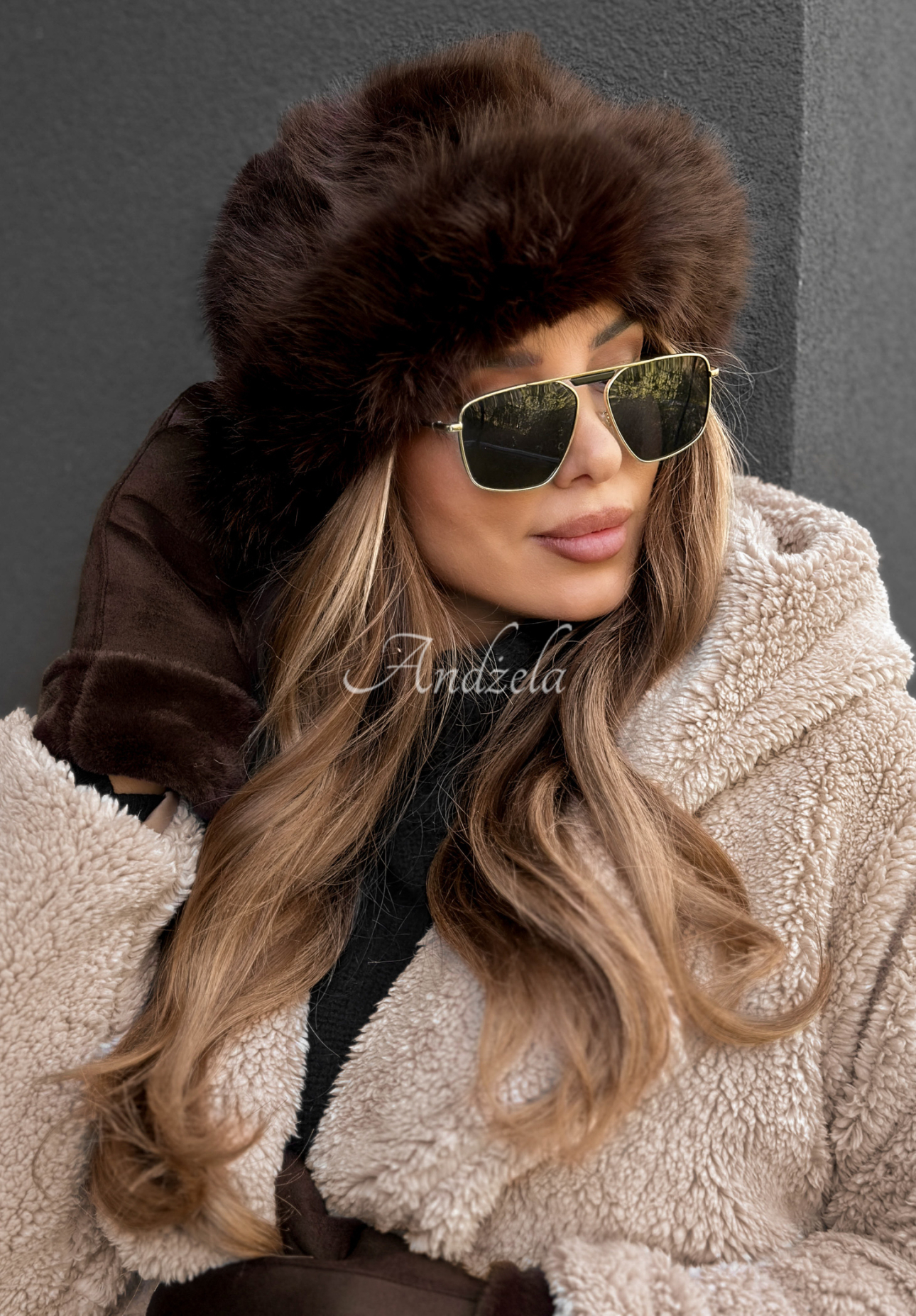 Bucket Hat mit Fell Winter Cuddles Schokoladenbraun
