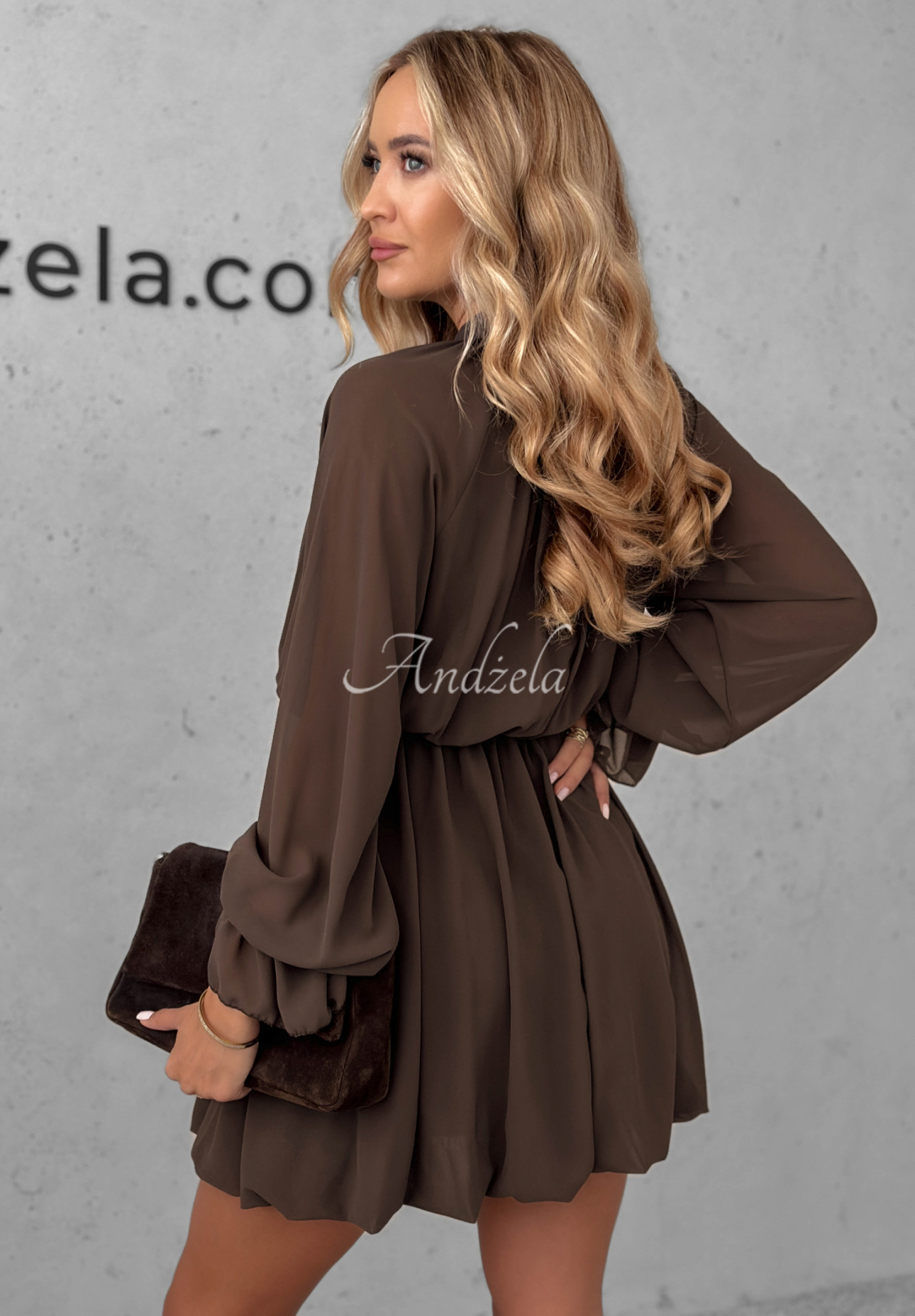 Minikleid mit Rüschen Not Just Dream Mokkafarben