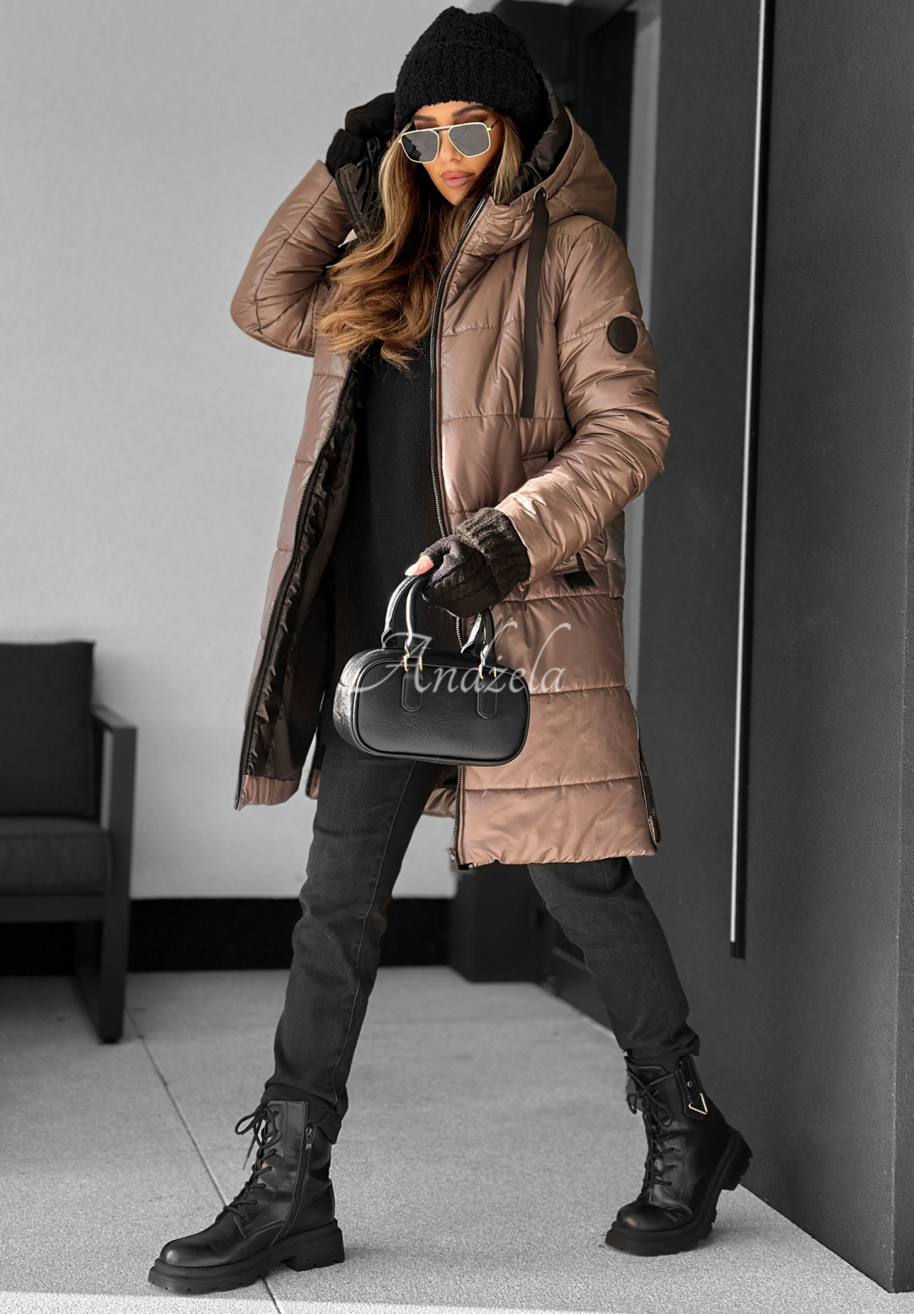 Lange Steppjacke mit Kapuze Worth The Risk Beige