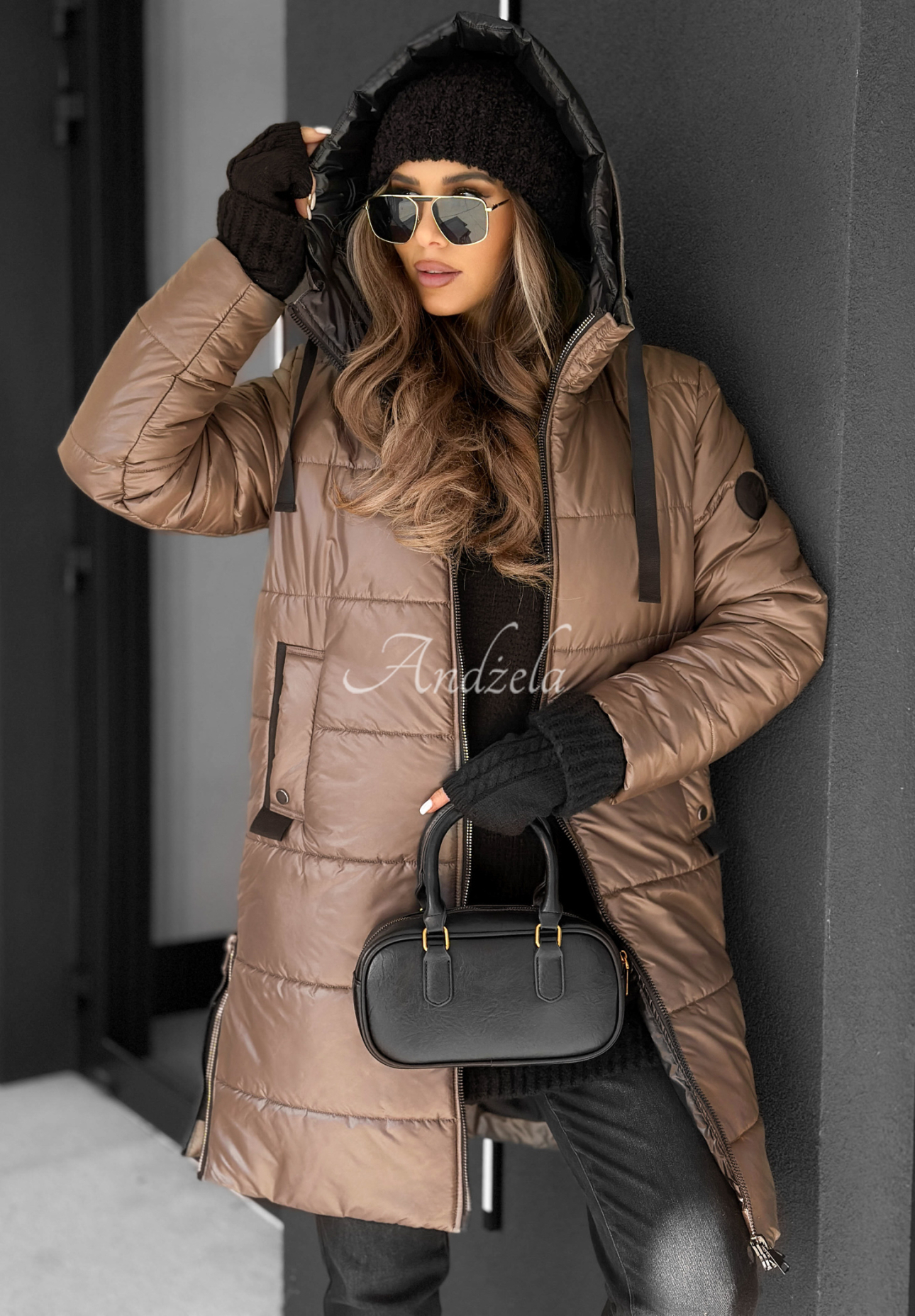 Lange Steppjacke mit Kapuze Worth The Risk Beige