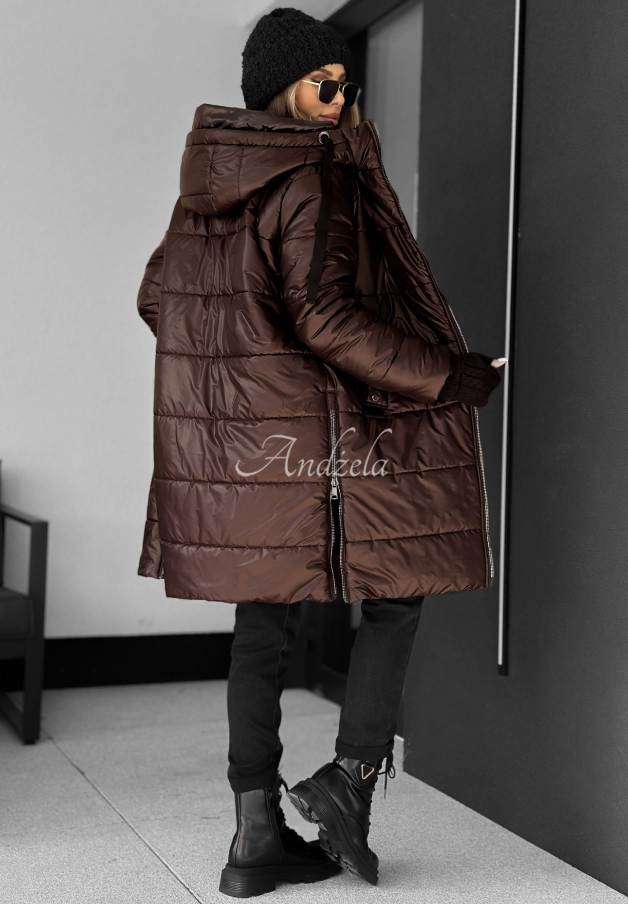 Lange Steppjacke mit Kapuze Worth The Risk Schokoladenbraun