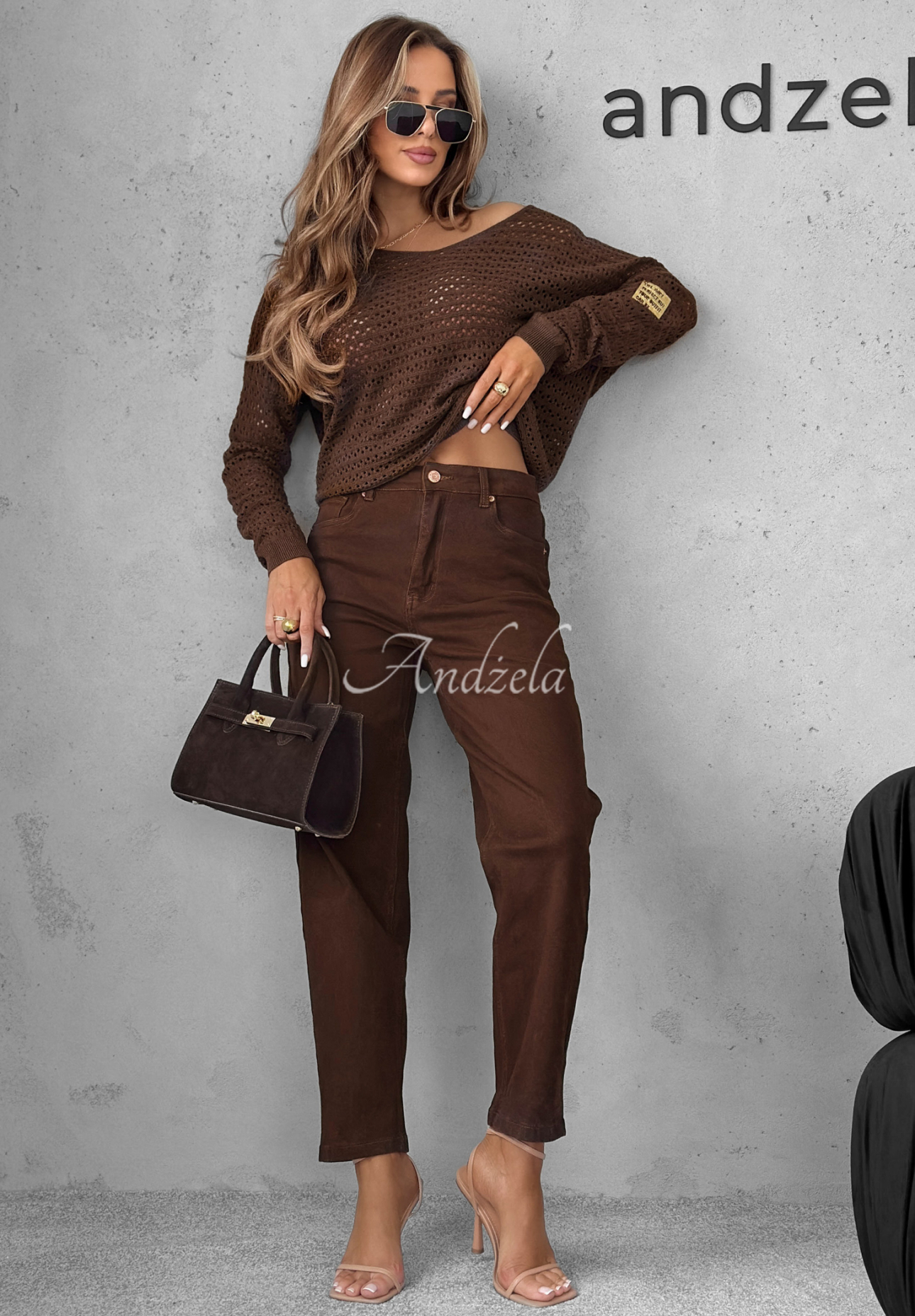 Mom-Fit Jeans Cold Message Schokoladenbraun