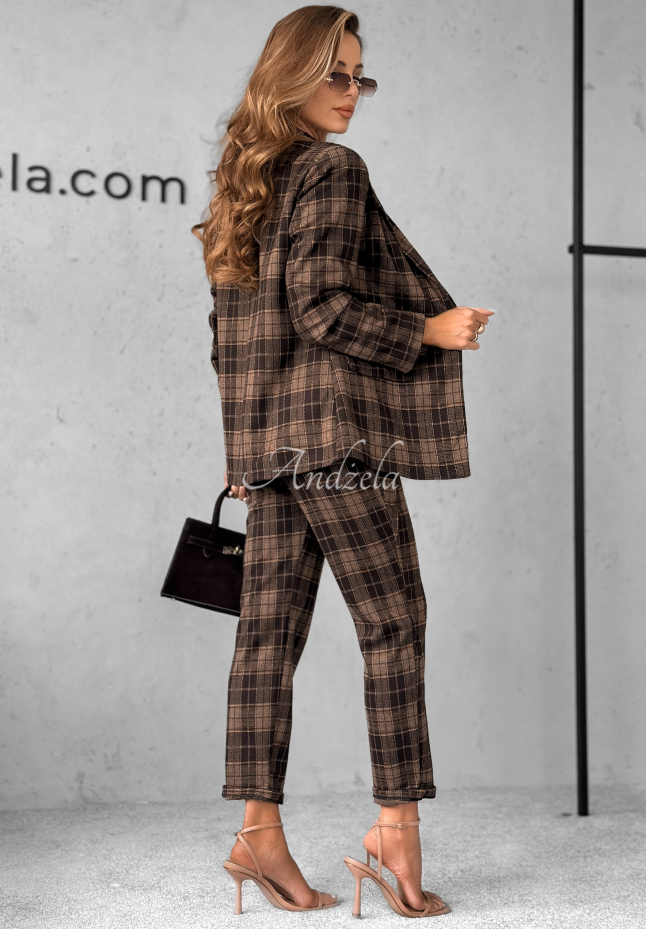Set aus kariertem Blazer und HoseI Am Late Schokoladenbraun