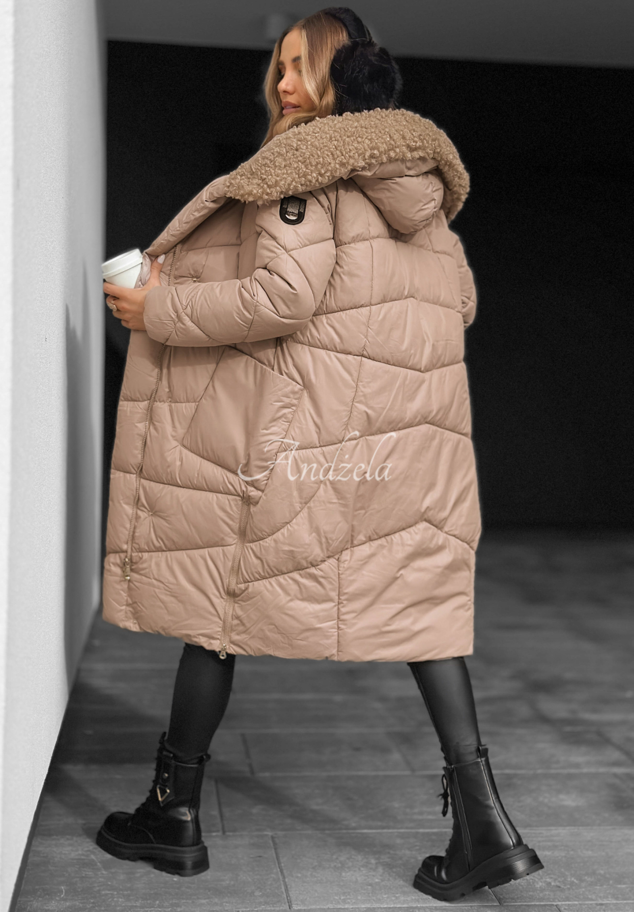 Steppjacke mit Schaffell October Leaves Beige