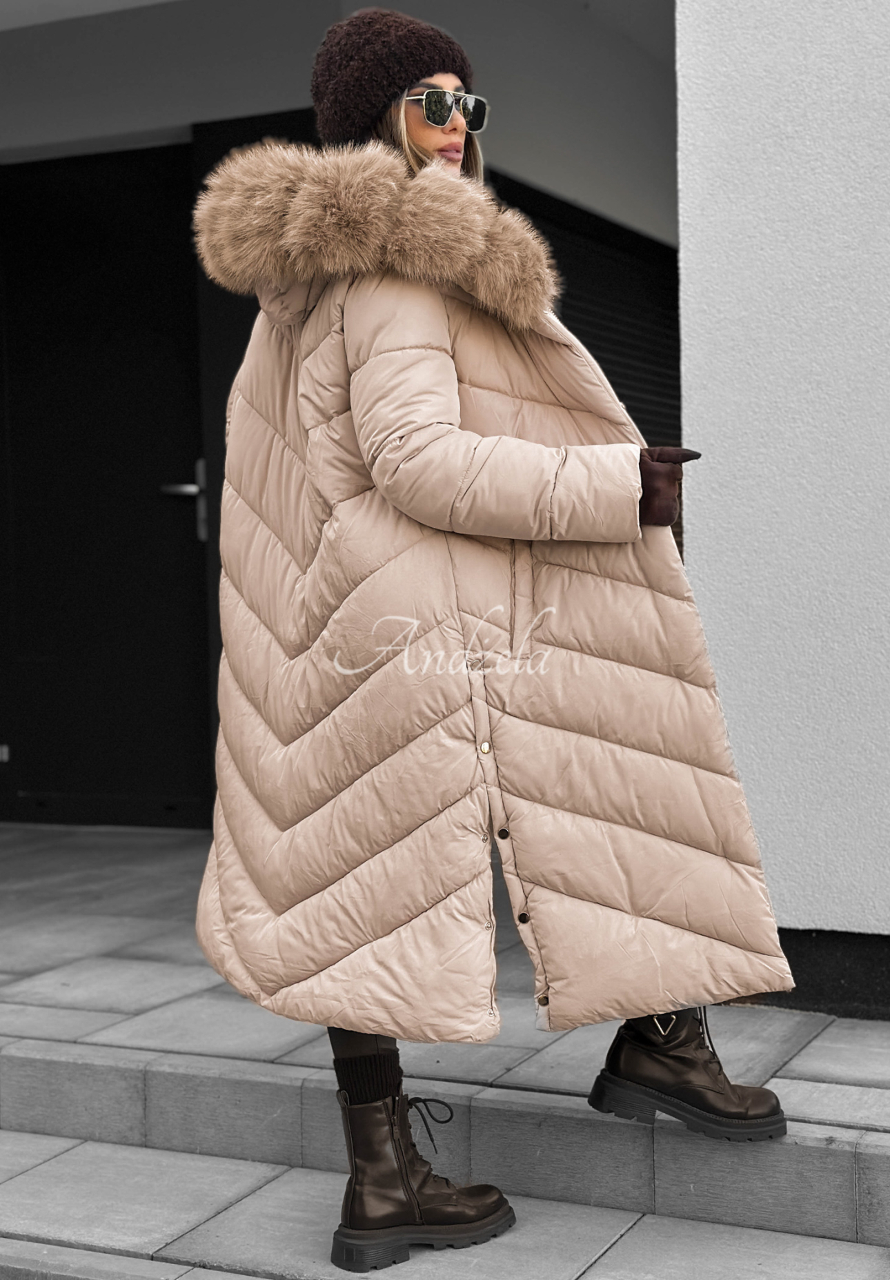 Lange Steppjacke mit Fell Wintery Affection Beige