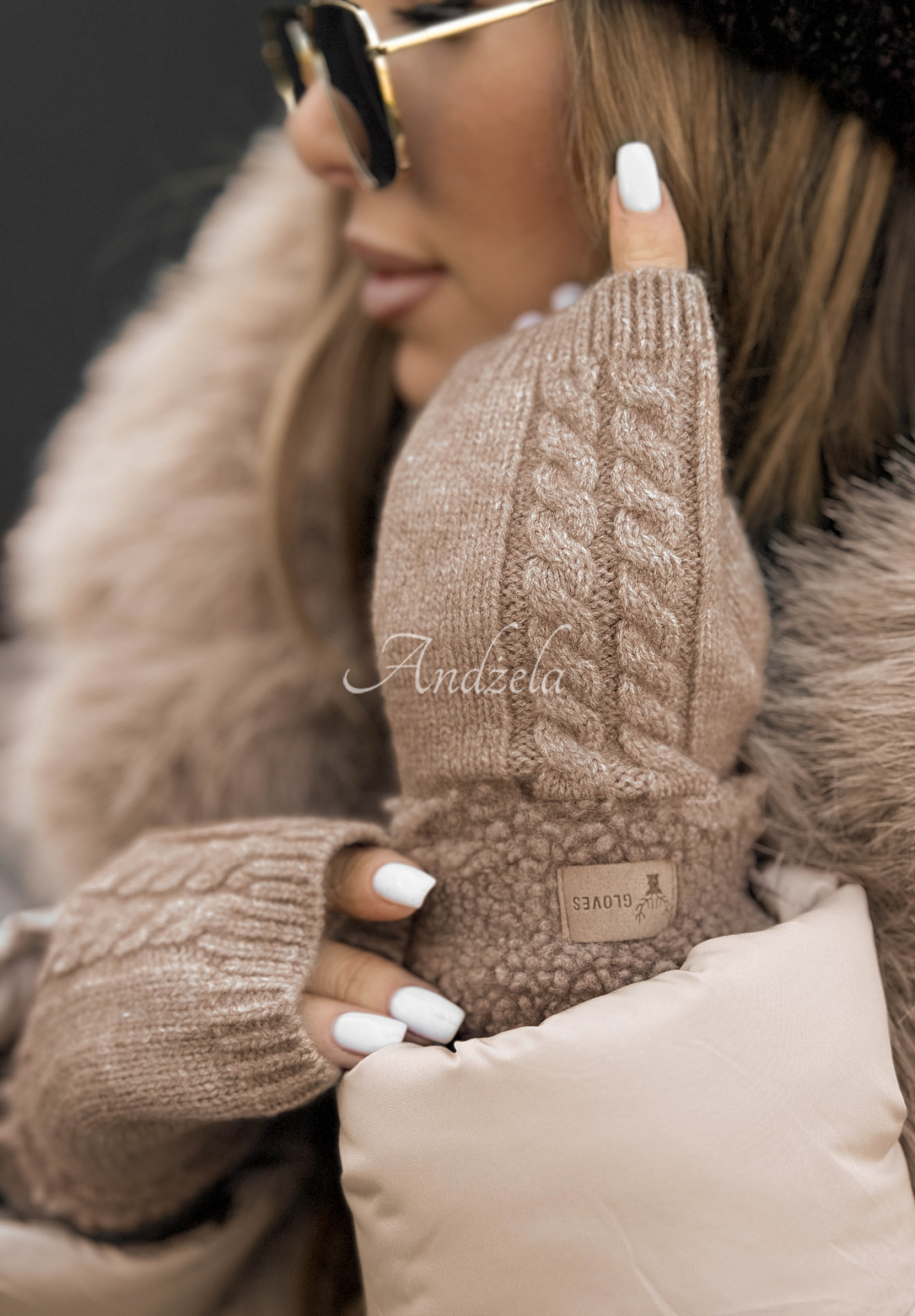 Schaffellhandschuhe Enjoying Winter Beige