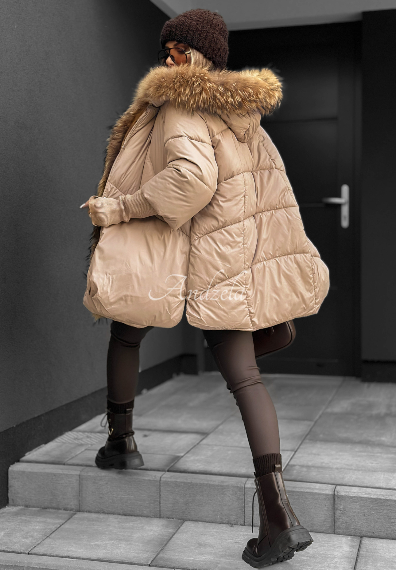 Steppjacke mit Fell Hello October Beige