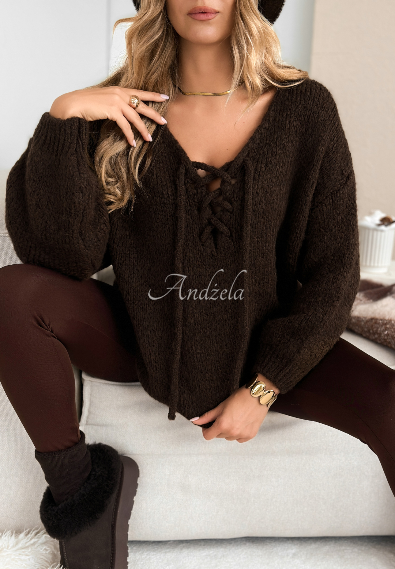 Oversize-Pullover mit Schnürung und Wolle Hug Me Tight Schokoladenbraun