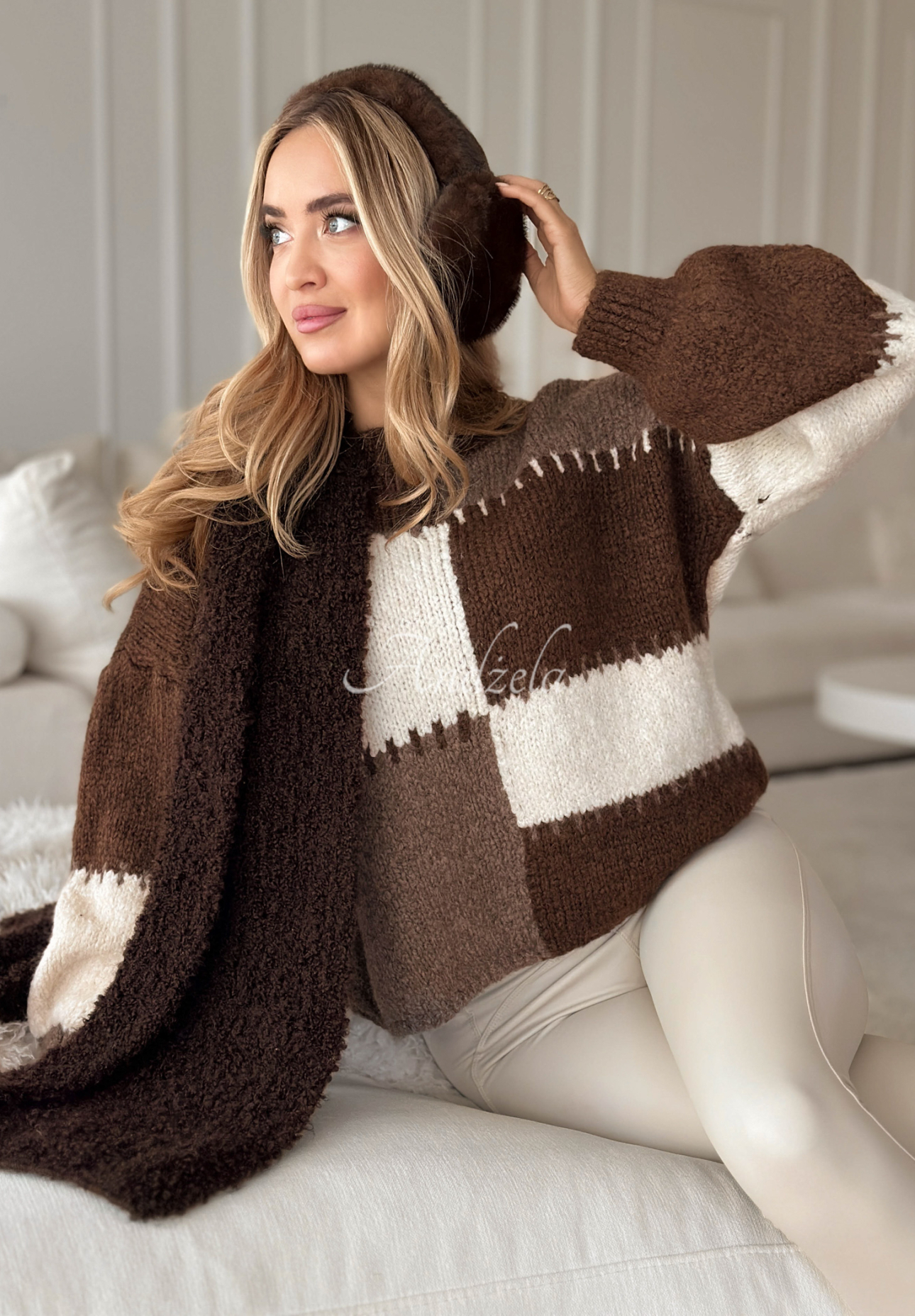Sweater with wool and viscose By The Fire chocolate