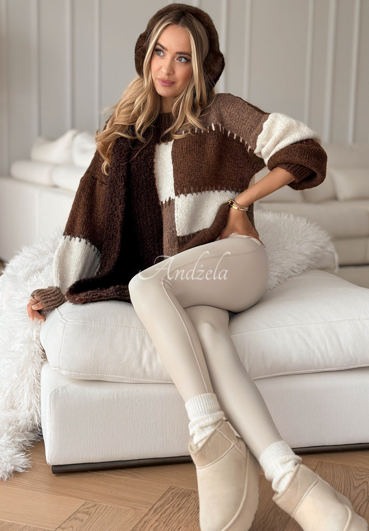 Sweater with wool and viscose By The Fire chocolate