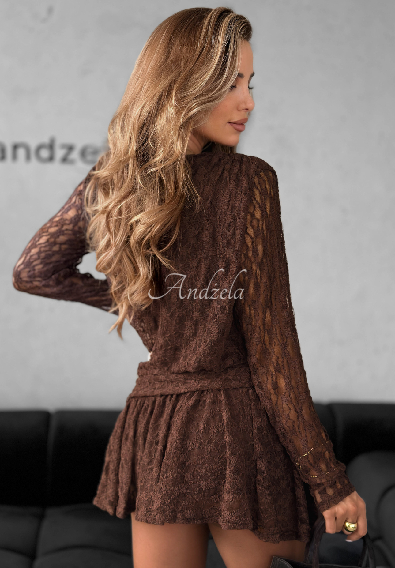 Spitzenkleid mit Rüschen What We Had Schokoladenbraun