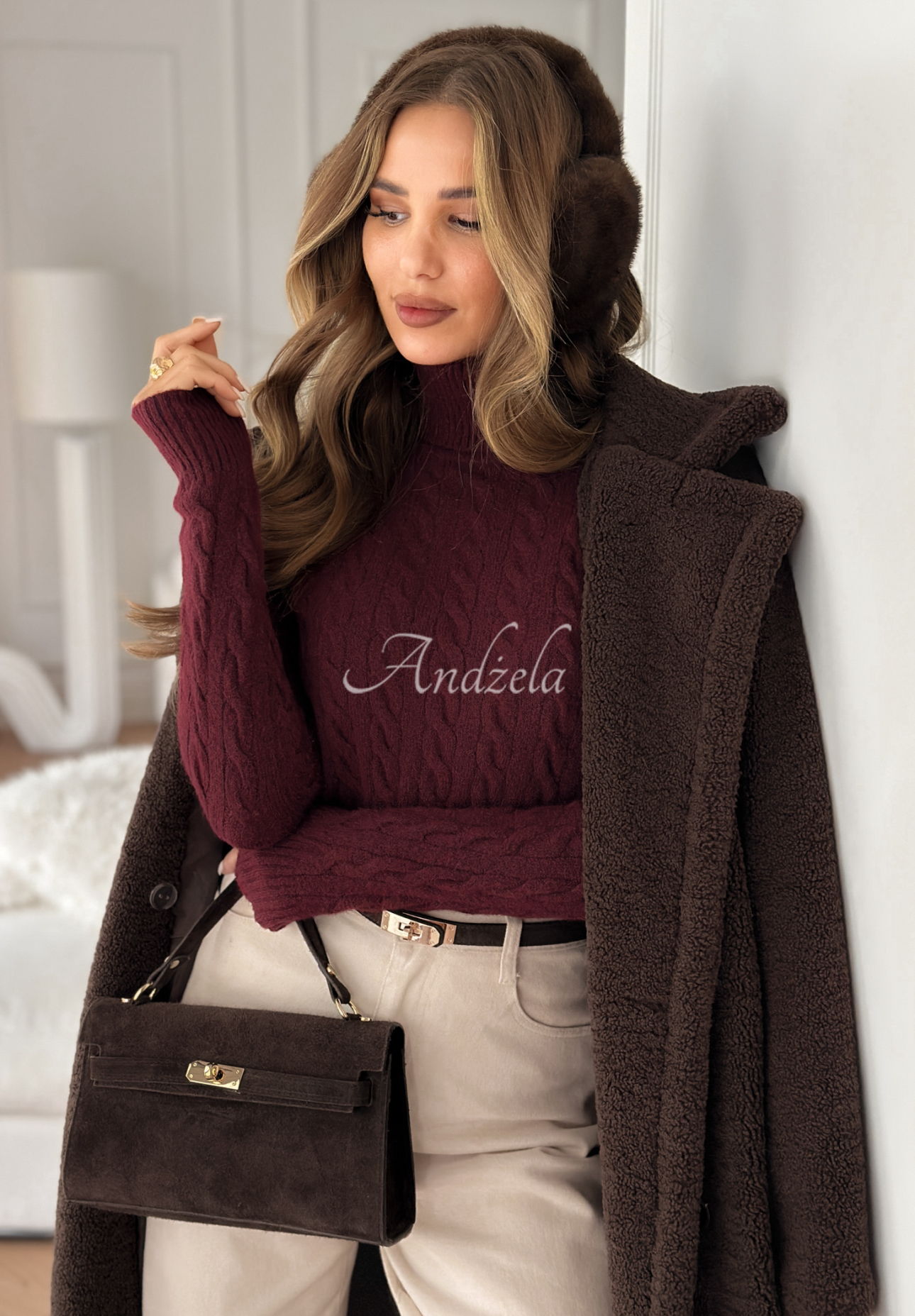 Dekorativ gestrickter Rollkragenpullover I Love Cold Burgunderrot