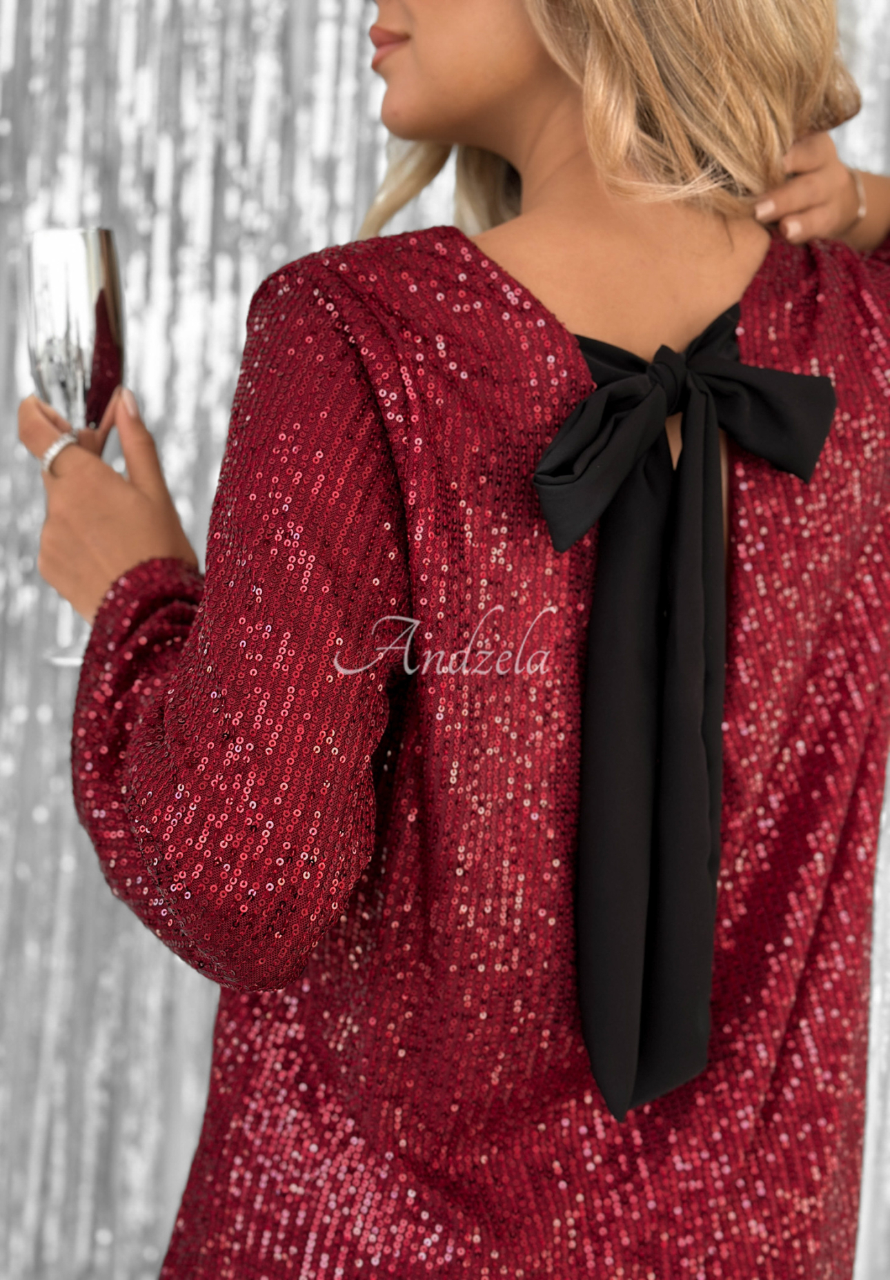 Pailletten-Minikleid mit Bindeband hinten From The Sky Burgunderrot