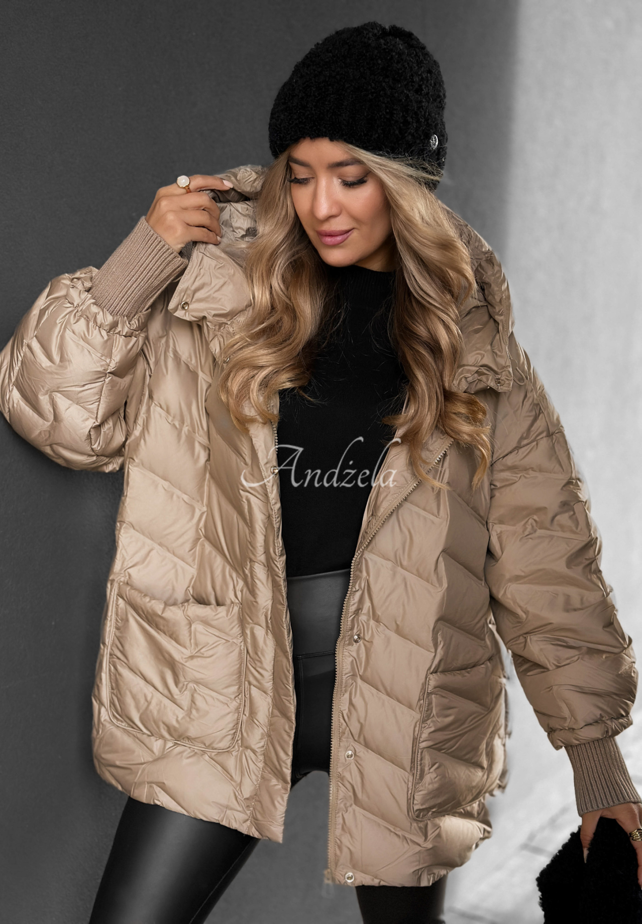 Daunenjacke mit Kapuze Choose Yourself Beige