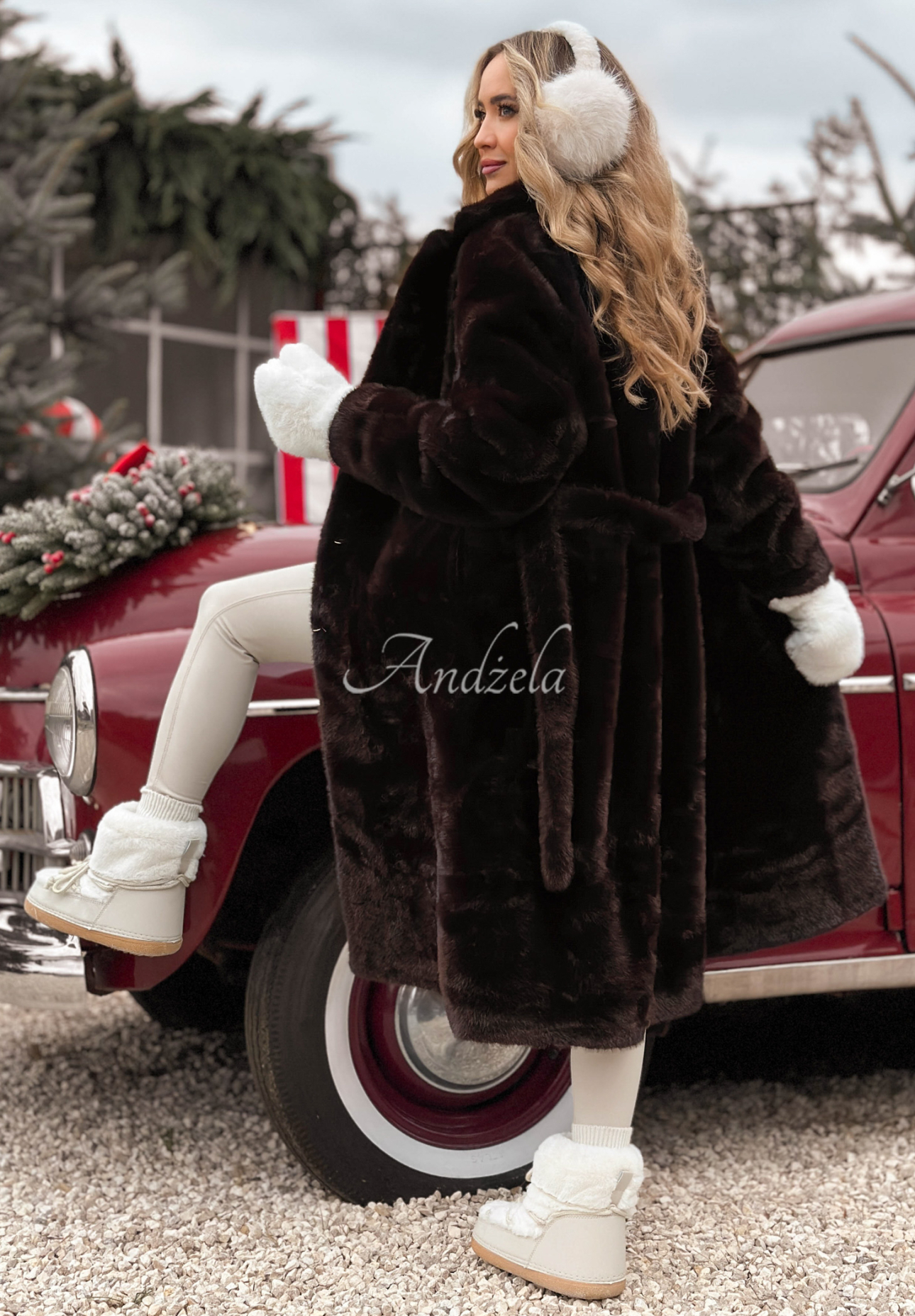 Langer Fellmantel Beside The Fire Schokoladenbraun