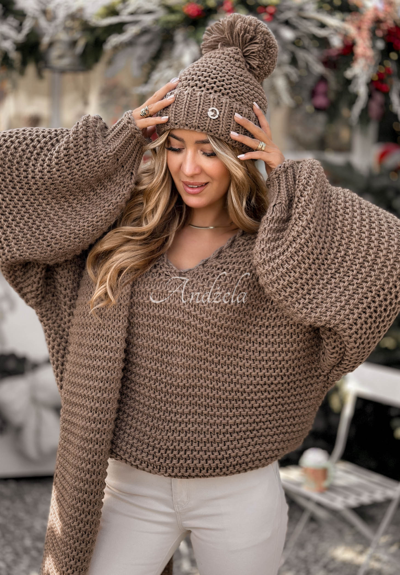 Gestrickter Wollpullover Winter Is Calling Mokkafarben