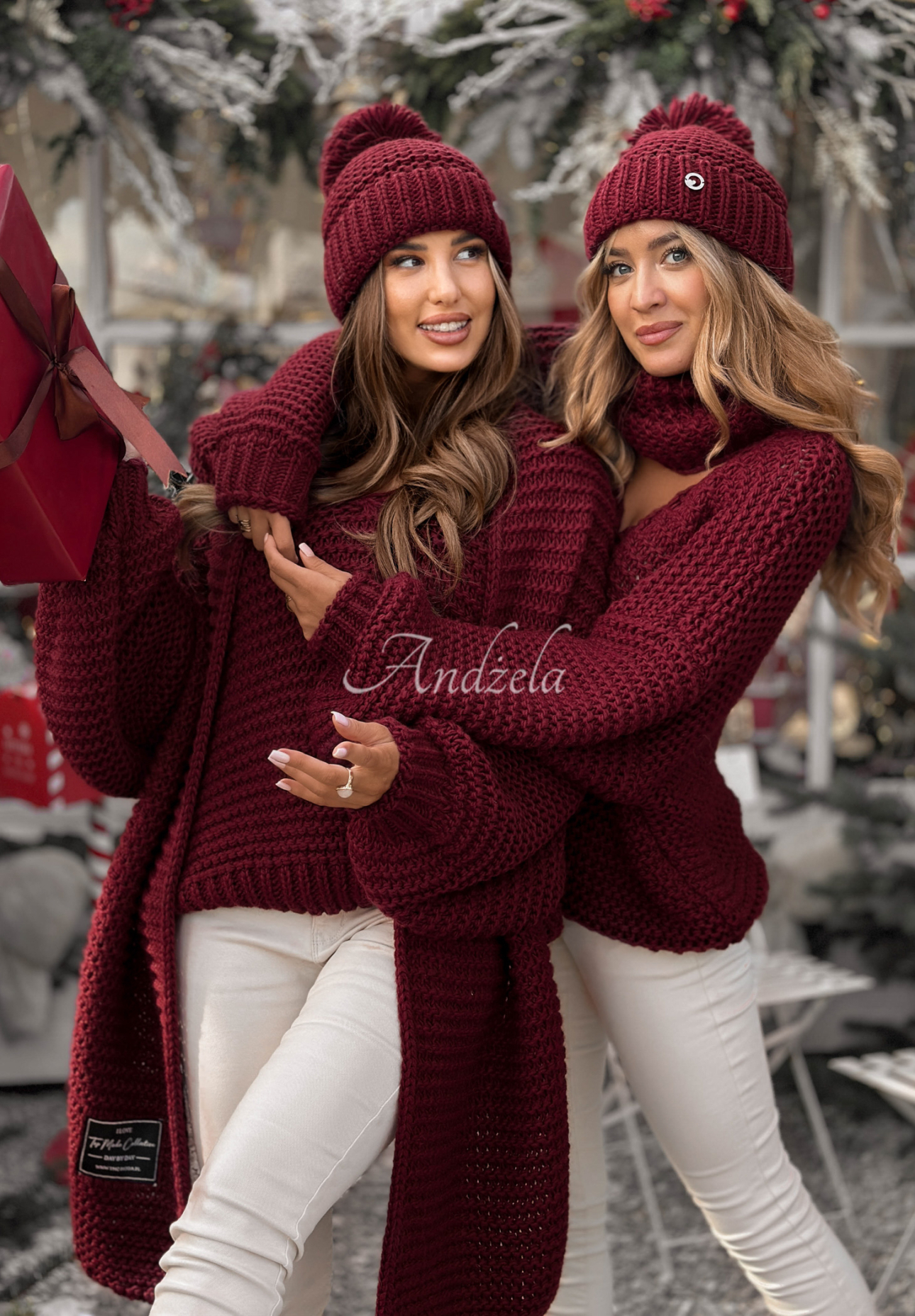 Gestrickter Wollpullover Winter Is Calling Burgunderrot